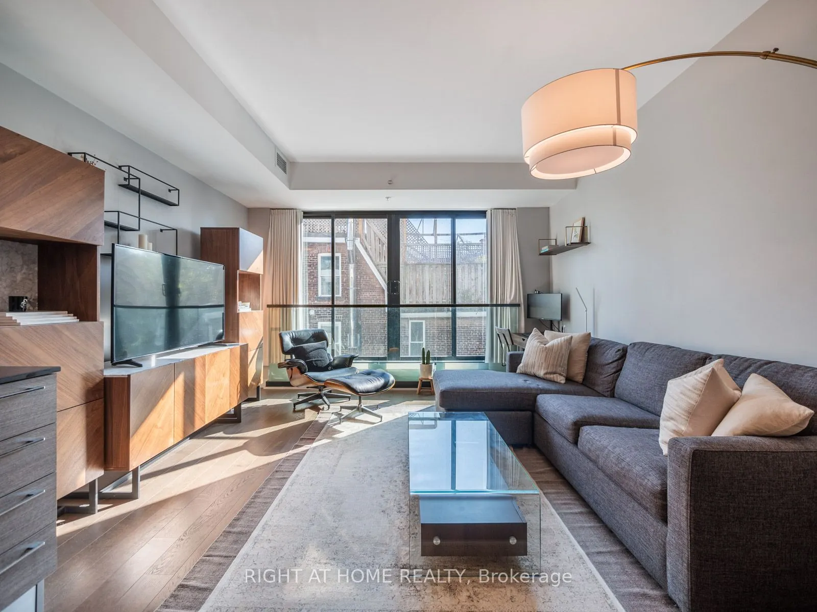 530 Indian Grove, #318
