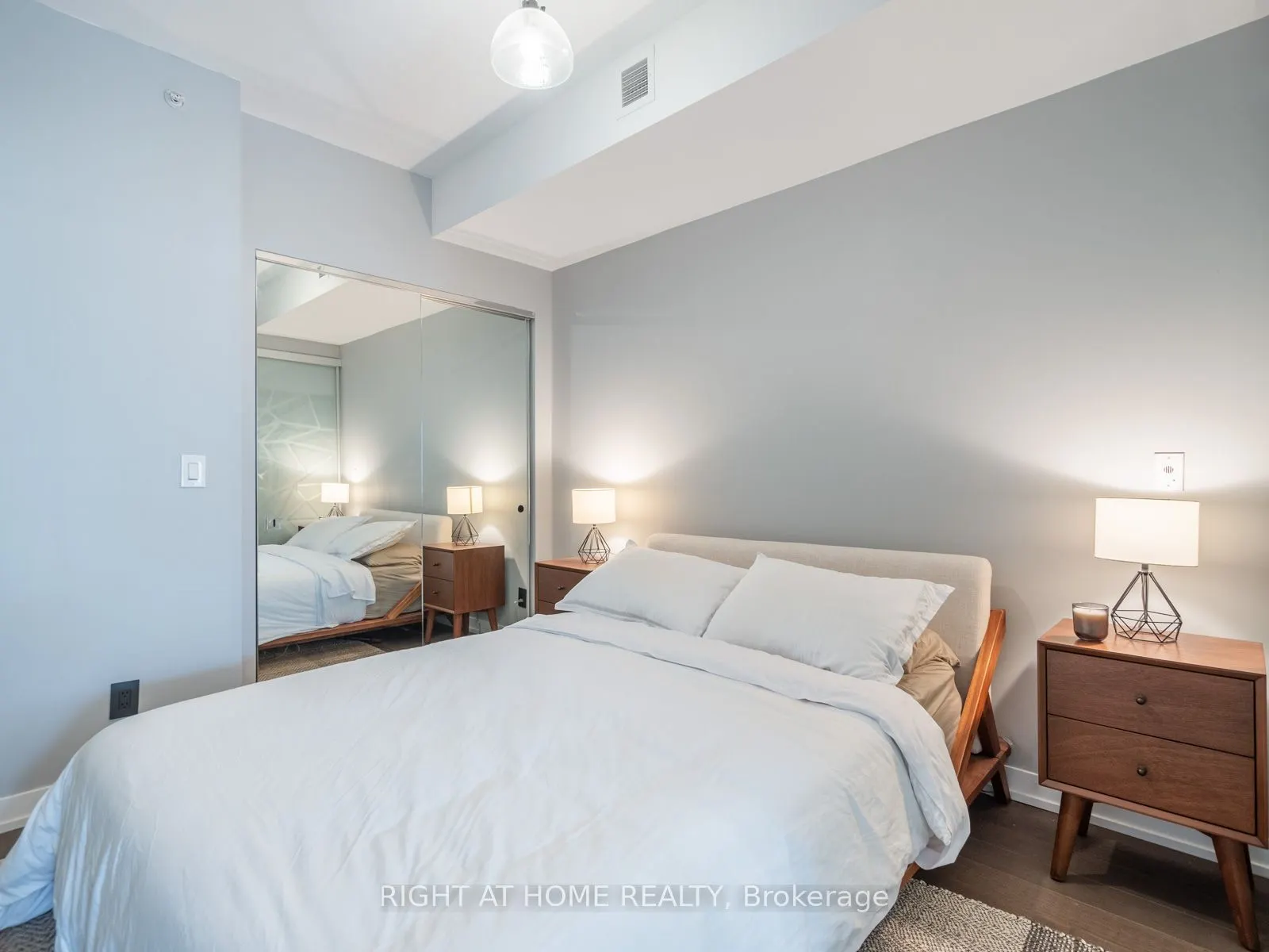 530 Indian Grove, #318