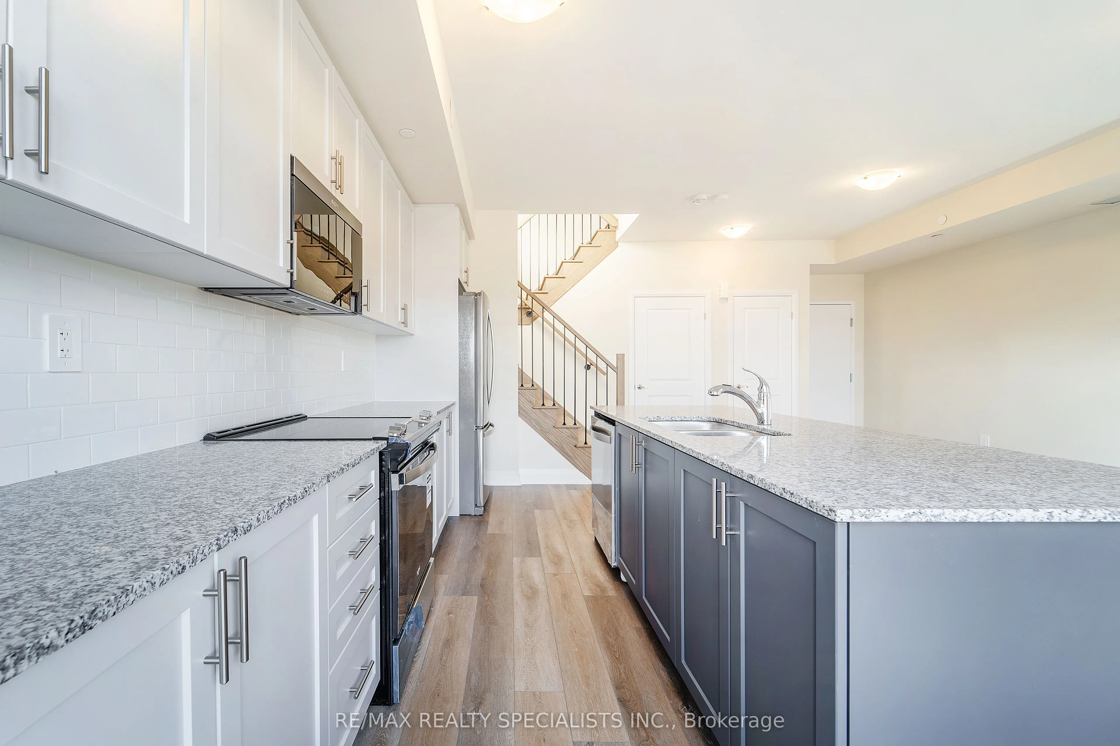 1577 Rose Way #122