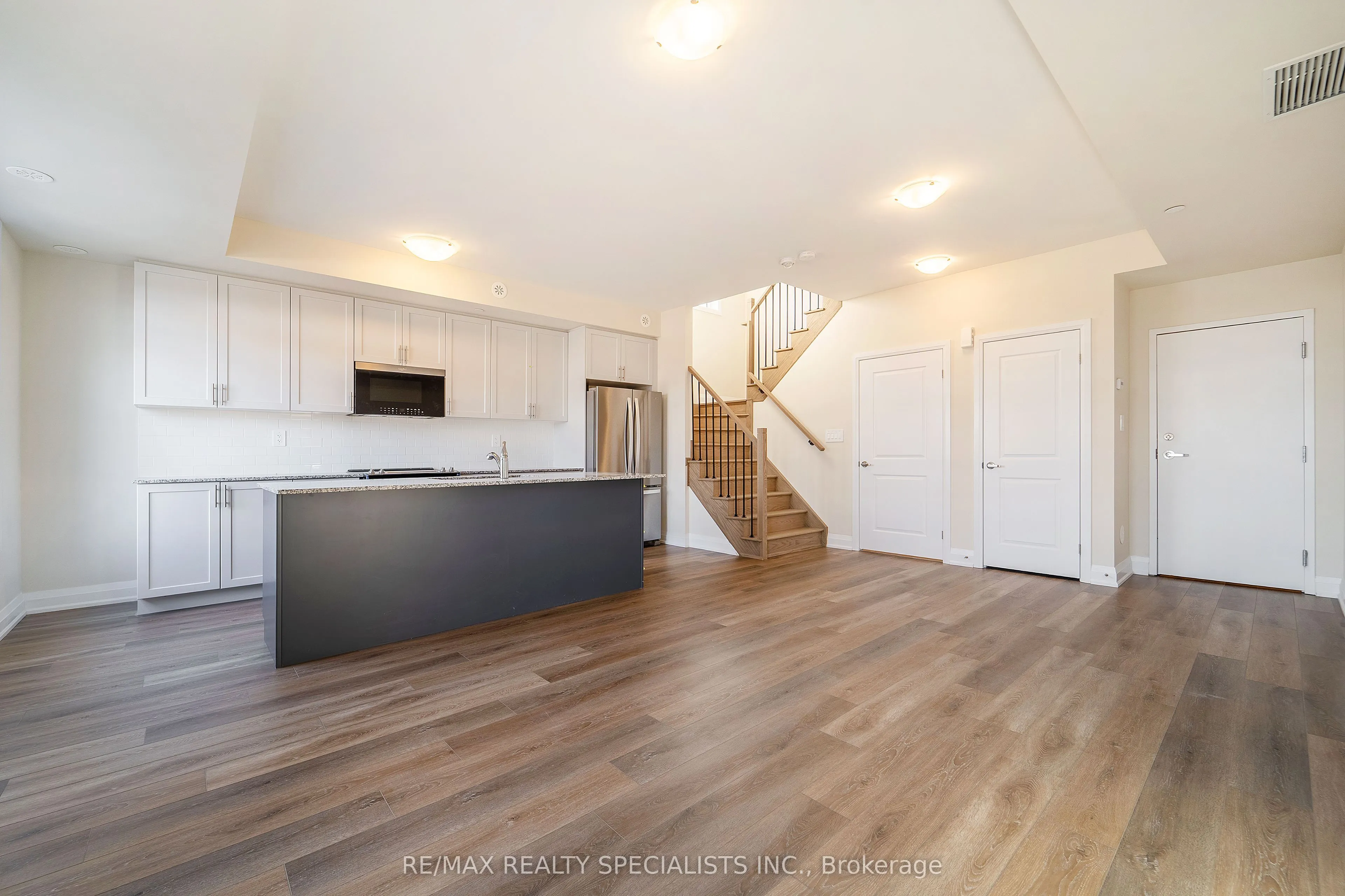 1577 Rose Way #122