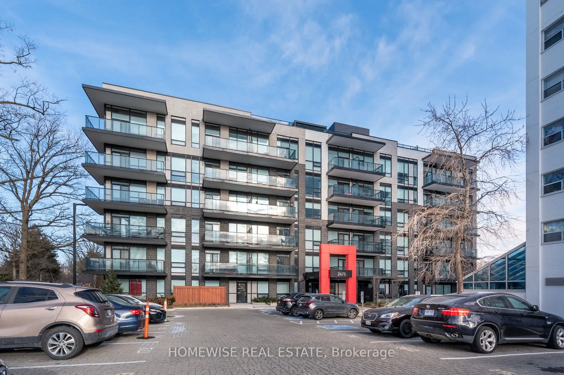 2475 Hurontario Street, #313