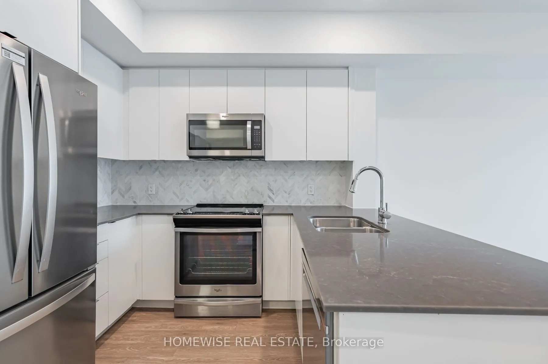 2475 Hurontario Street, #313