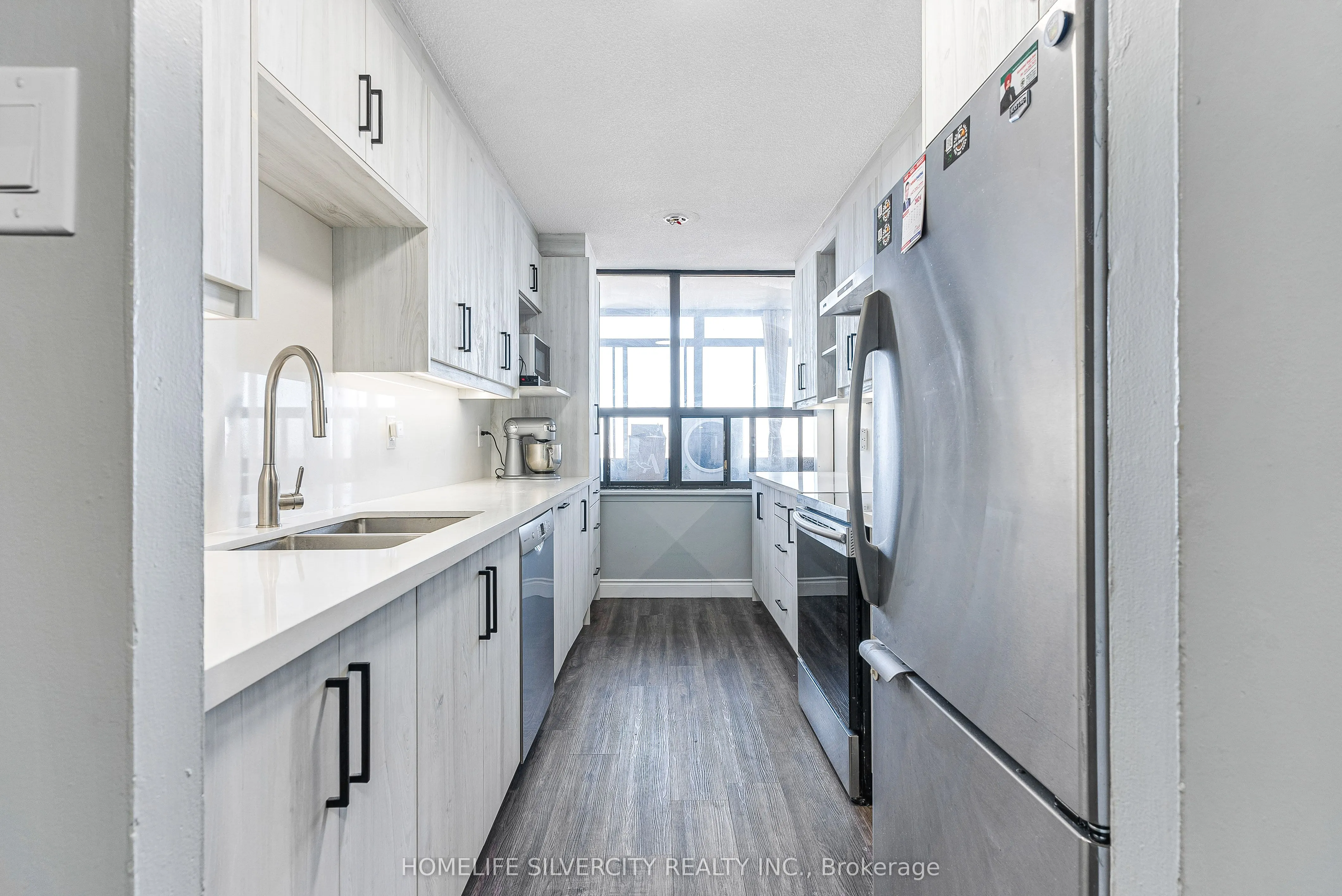 18 Knightsbridge Road, #2303