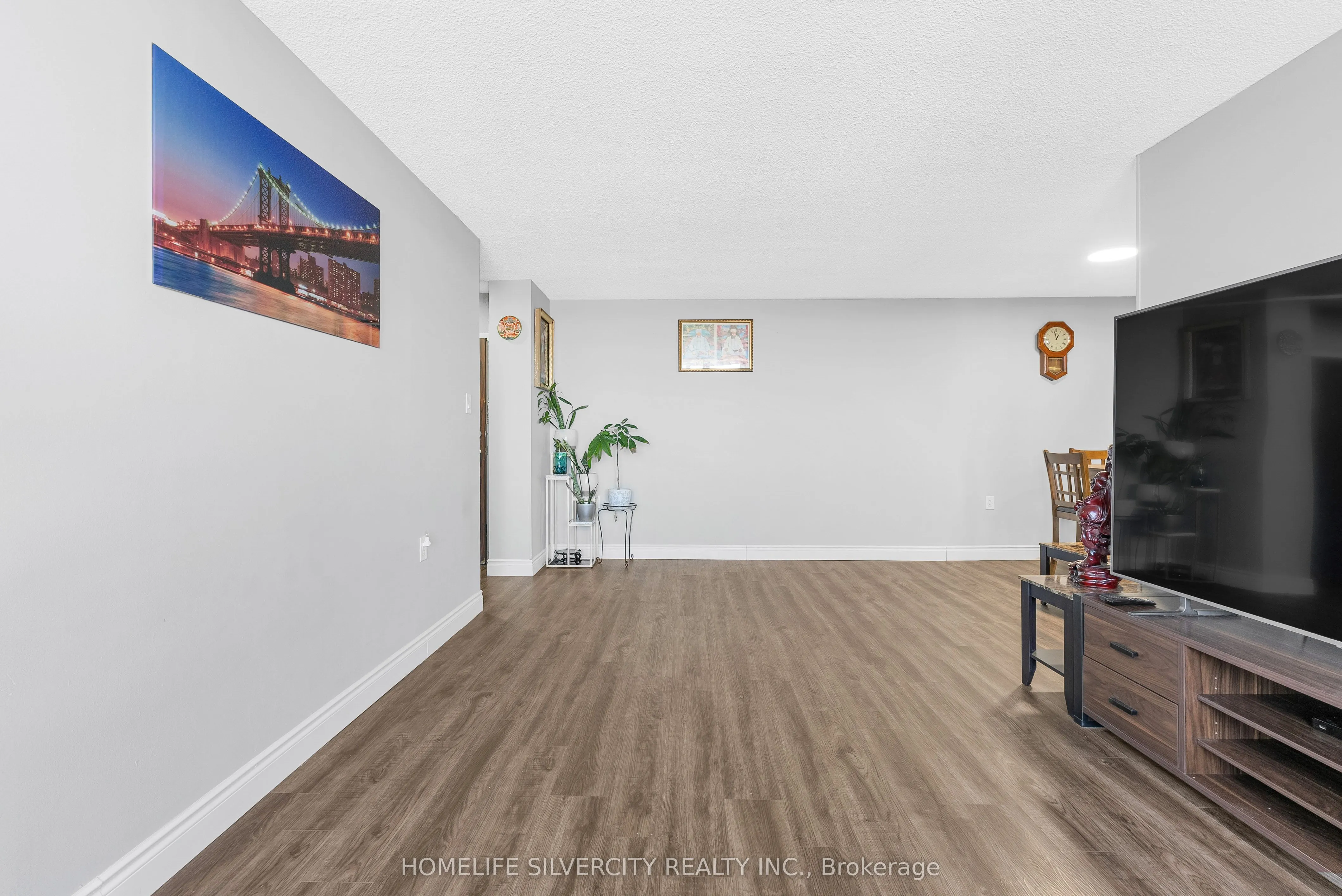 18 Knightsbridge Road, #2303
