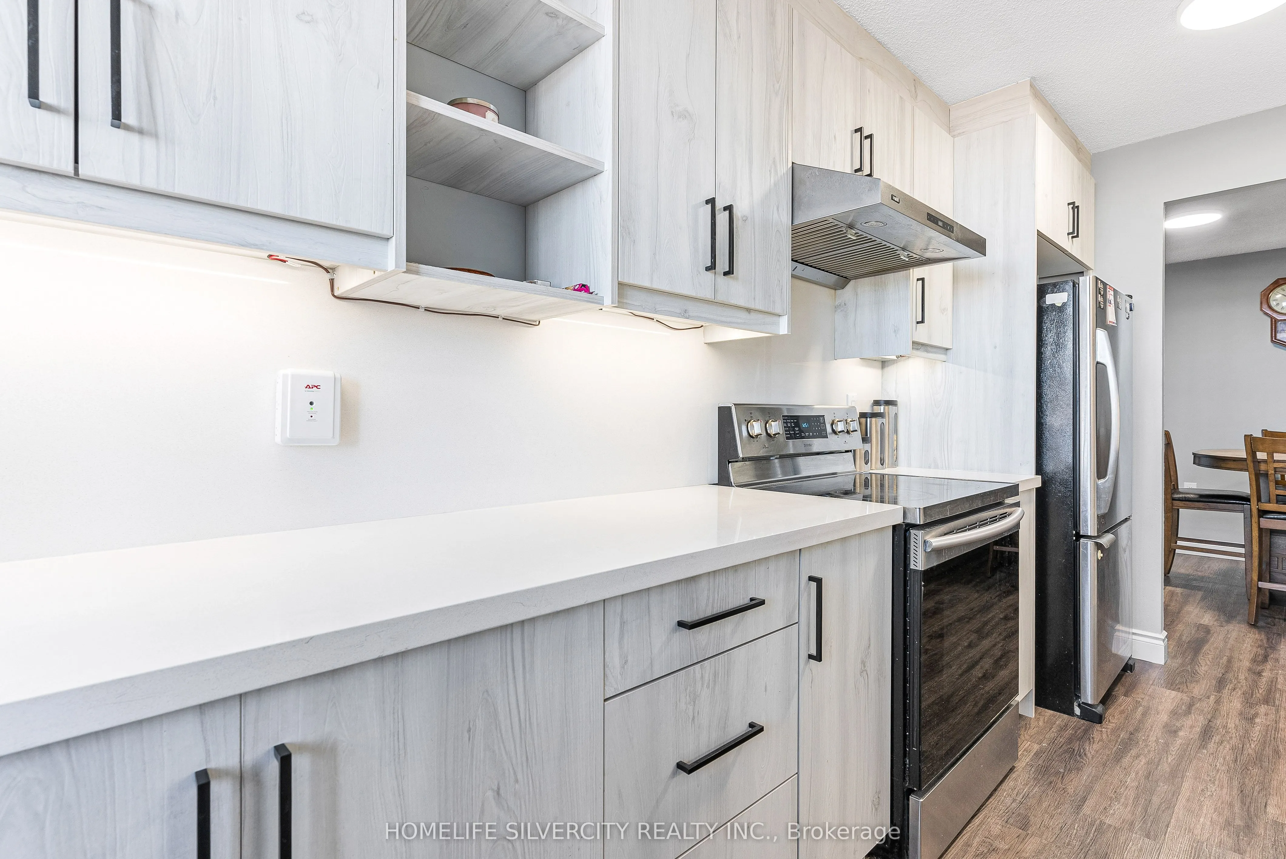 18 Knightsbridge Road, #2303