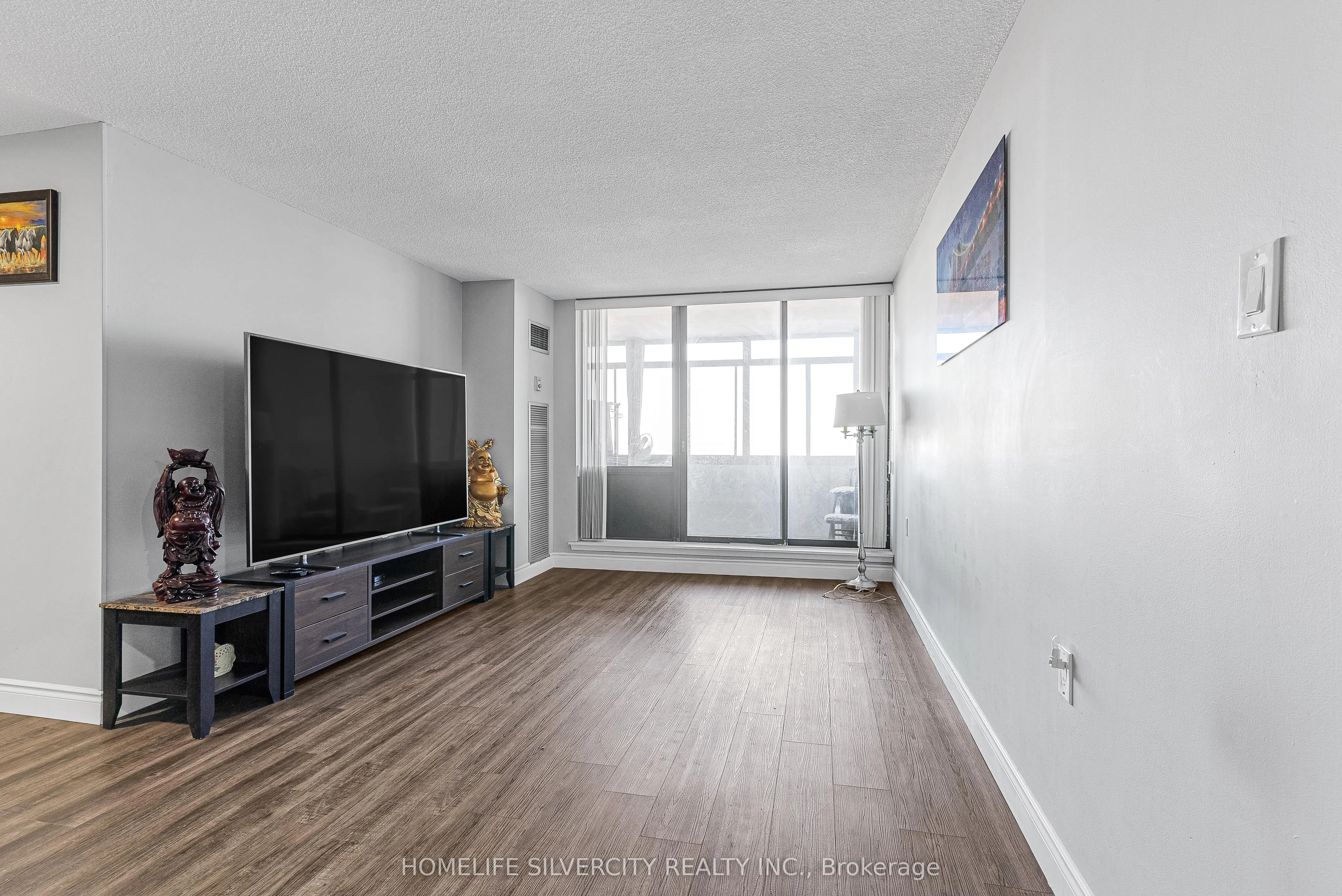 18 Knightsbridge Road, #2303
