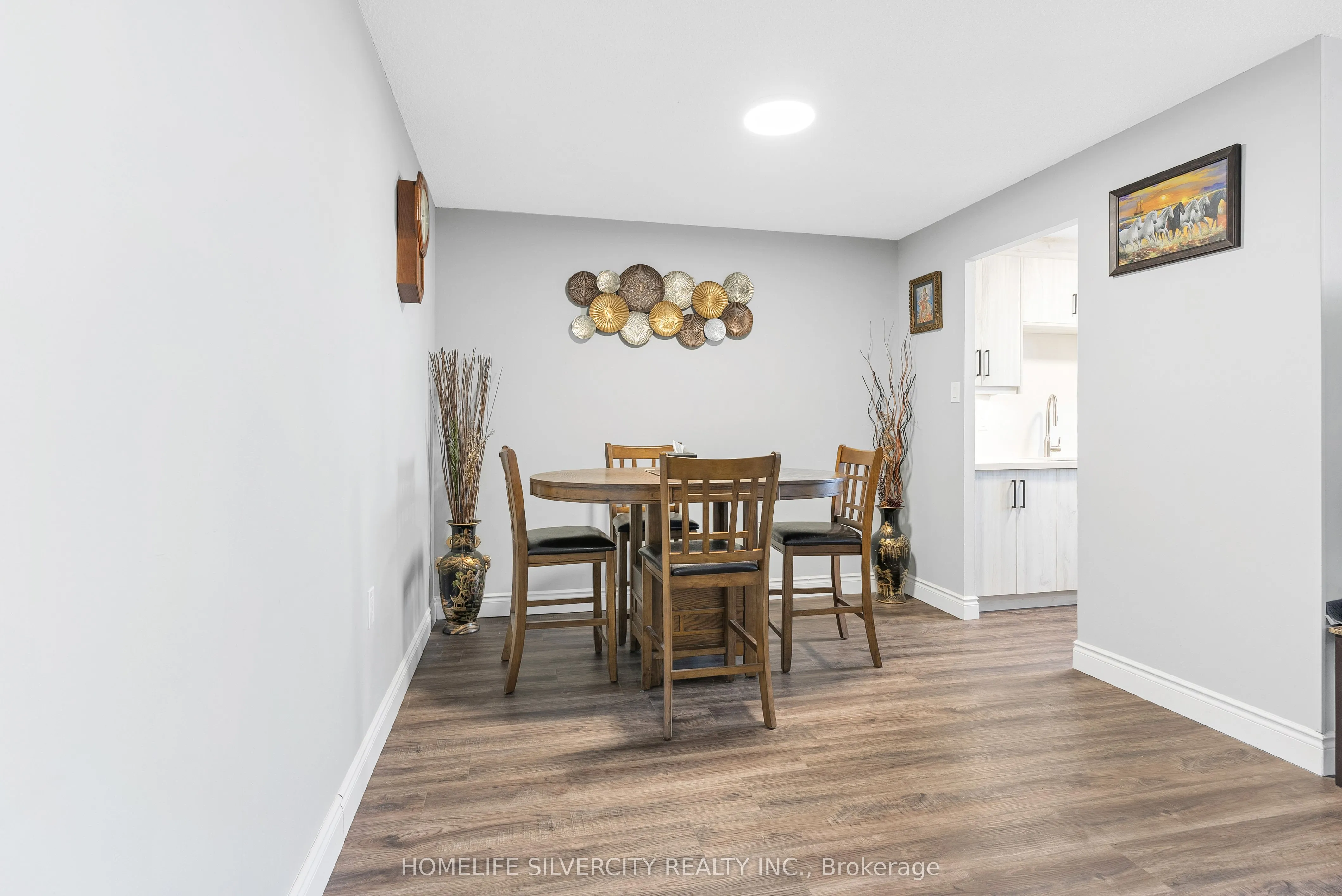 18 Knightsbridge Road, #2303