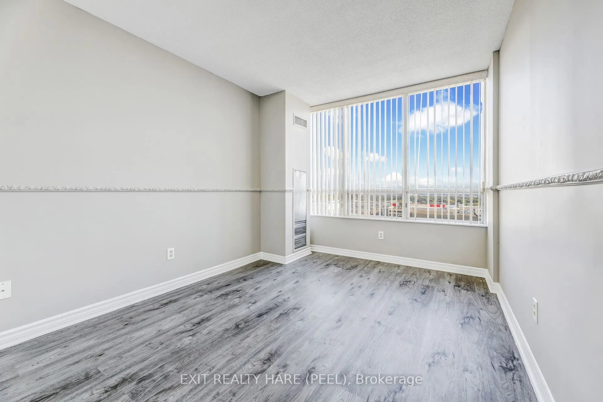 26 Hanover Road, #1002