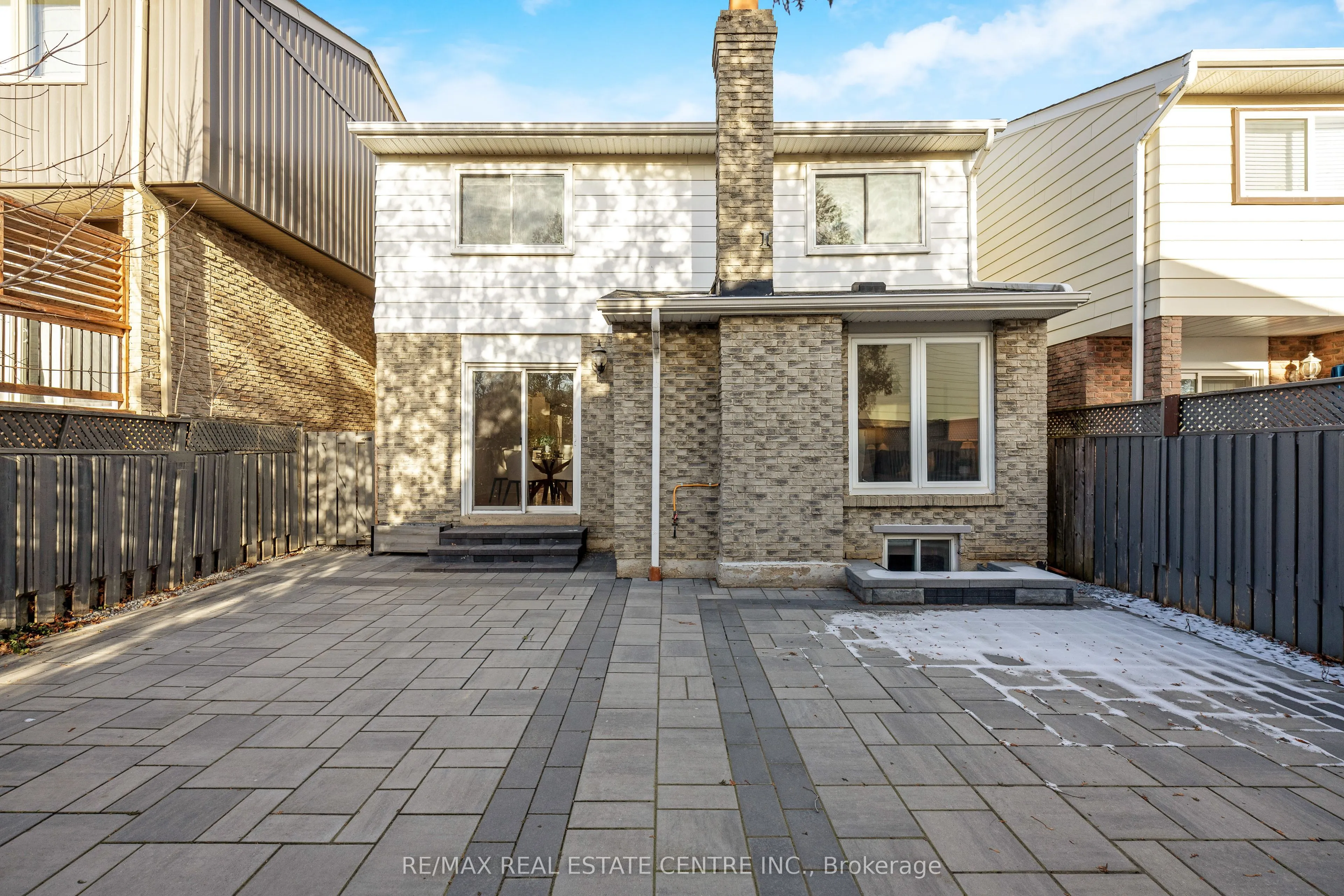 738 Briar Crescent