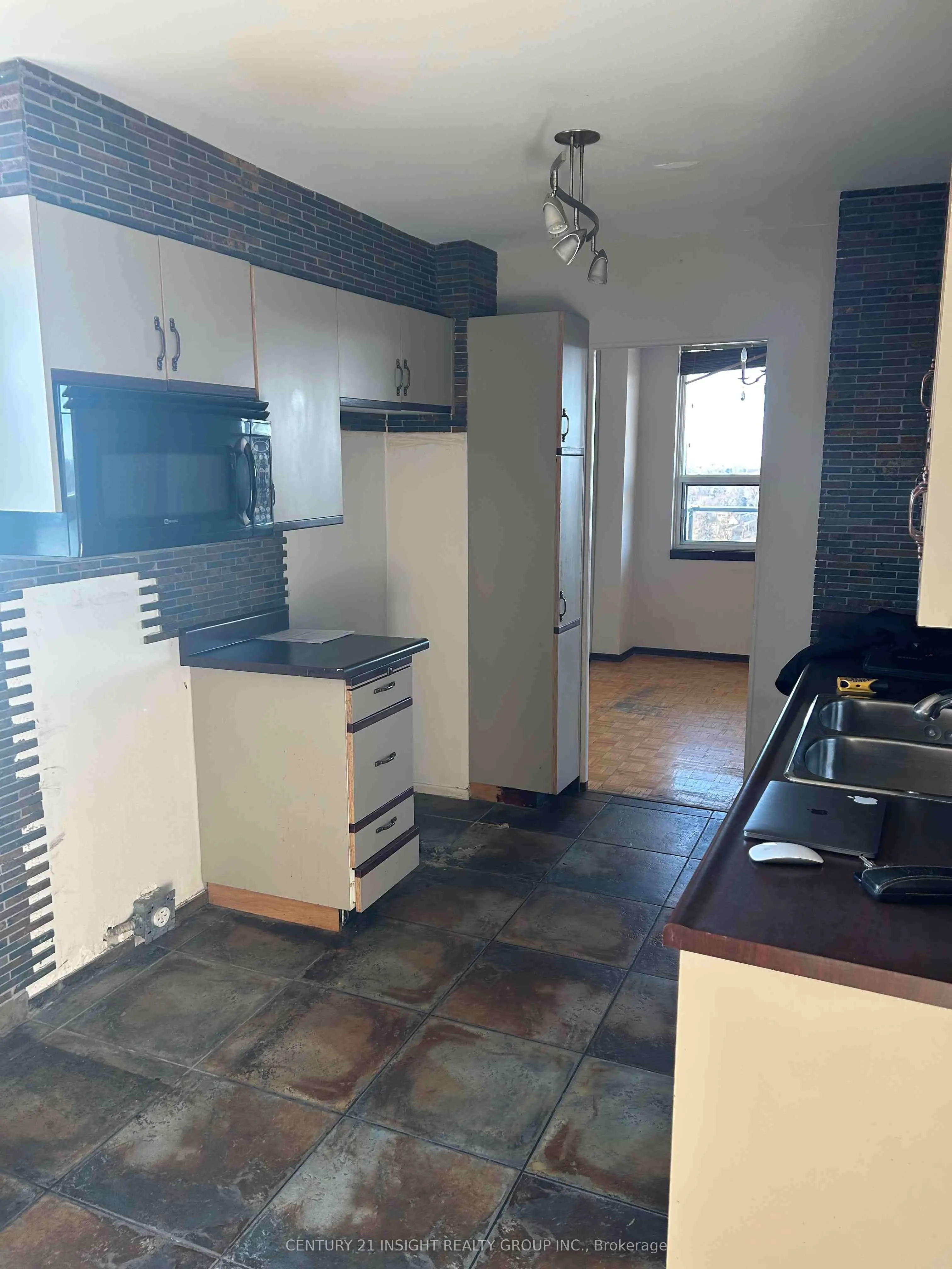 511 The West Mall Road, #1112