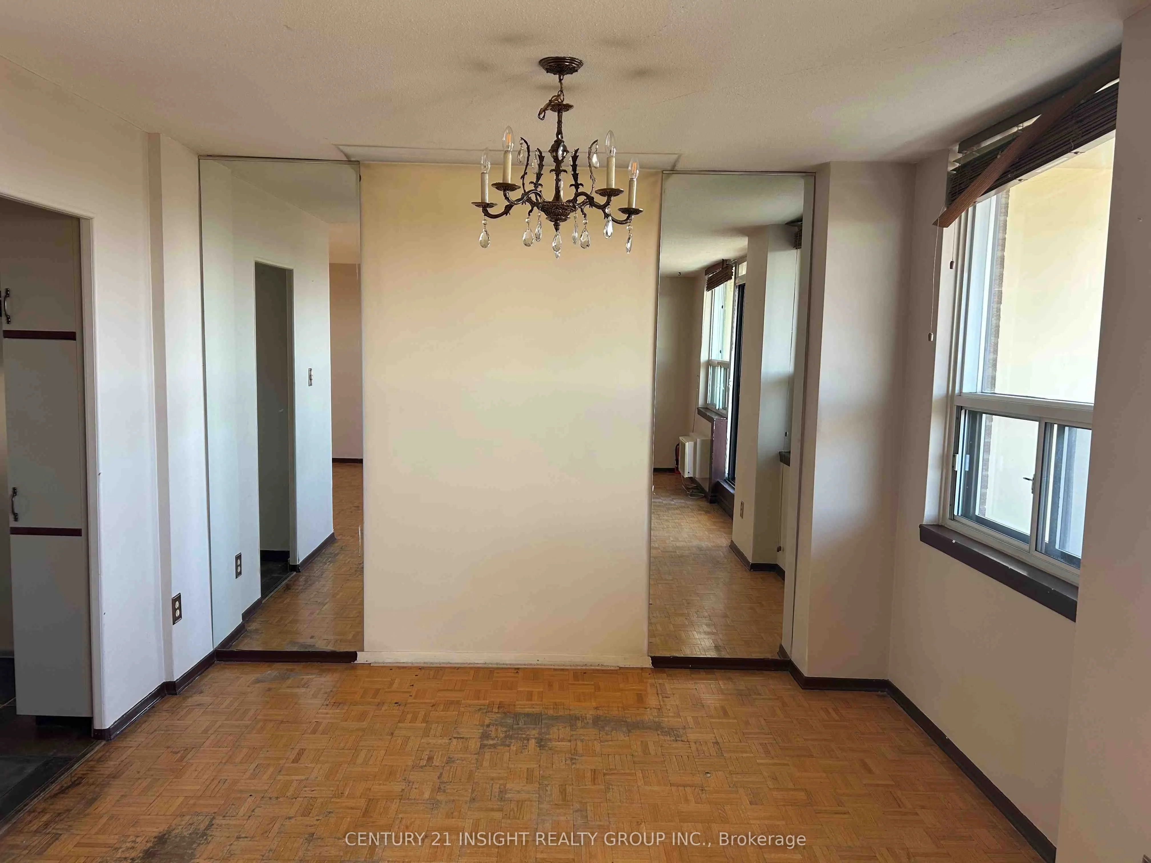 511 The West Mall Road, #1112