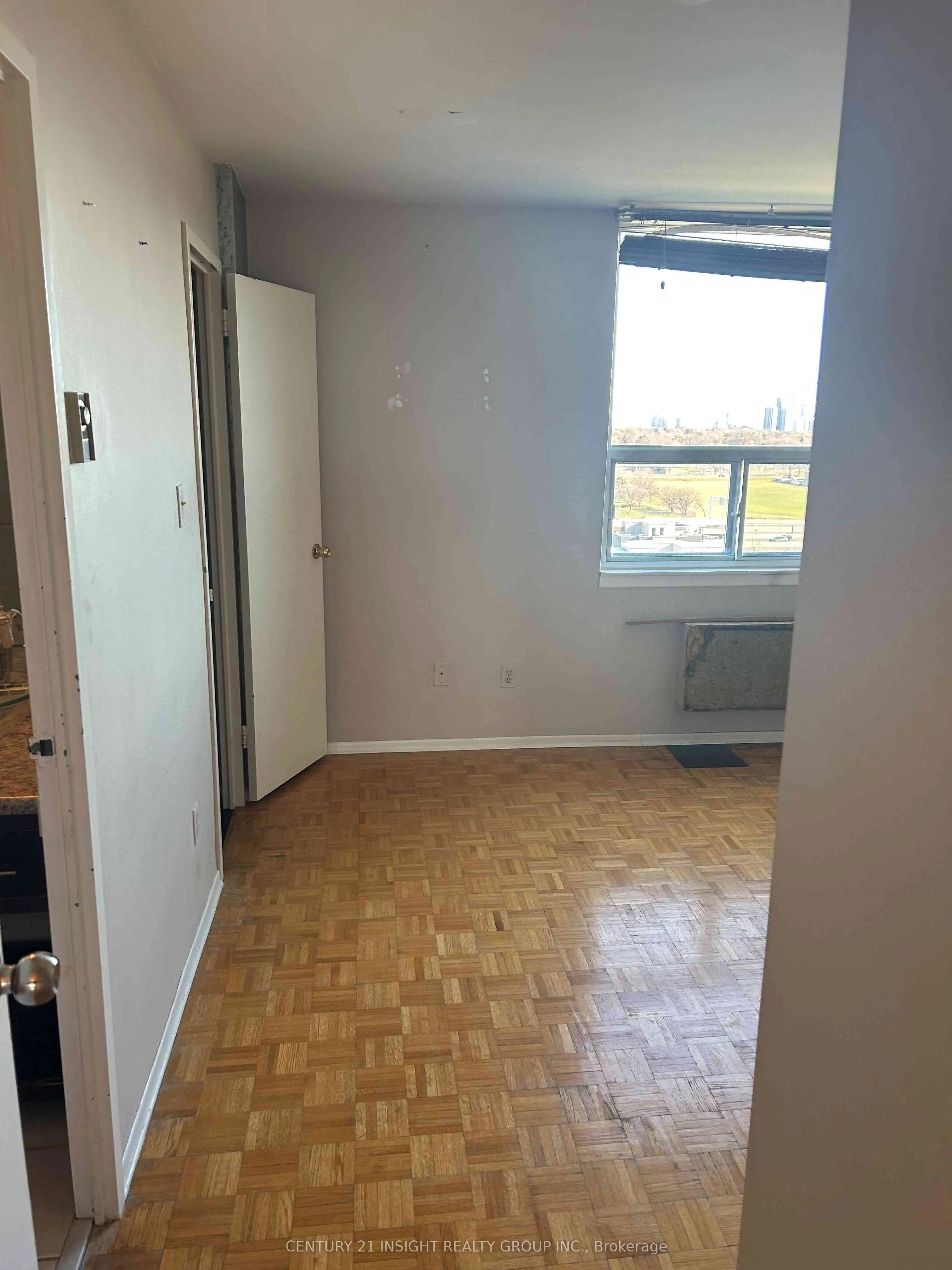 511 The West Mall Road, #1112