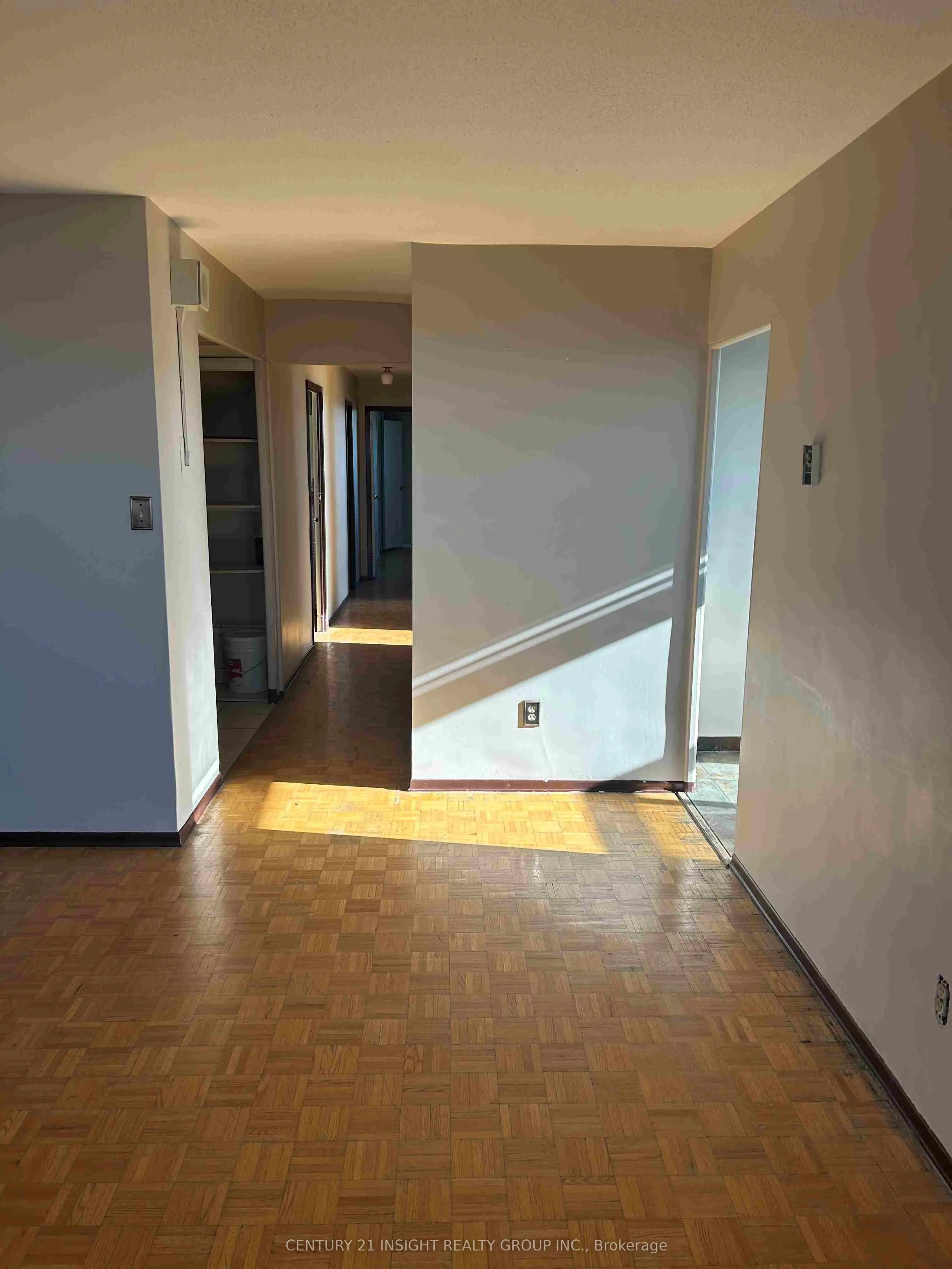 511 The West Mall Road, #1112