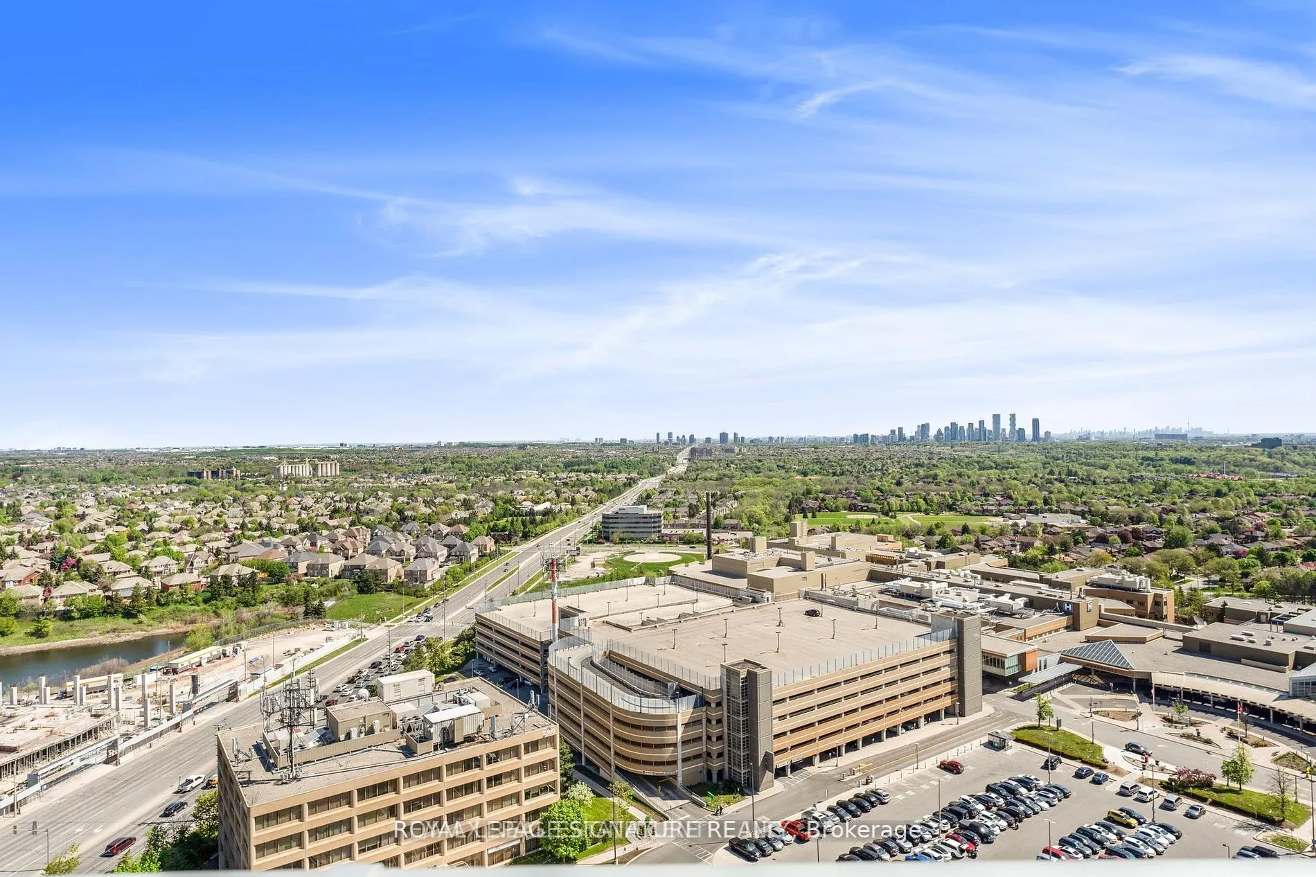 2520 Eglinton Avenue W, #1813