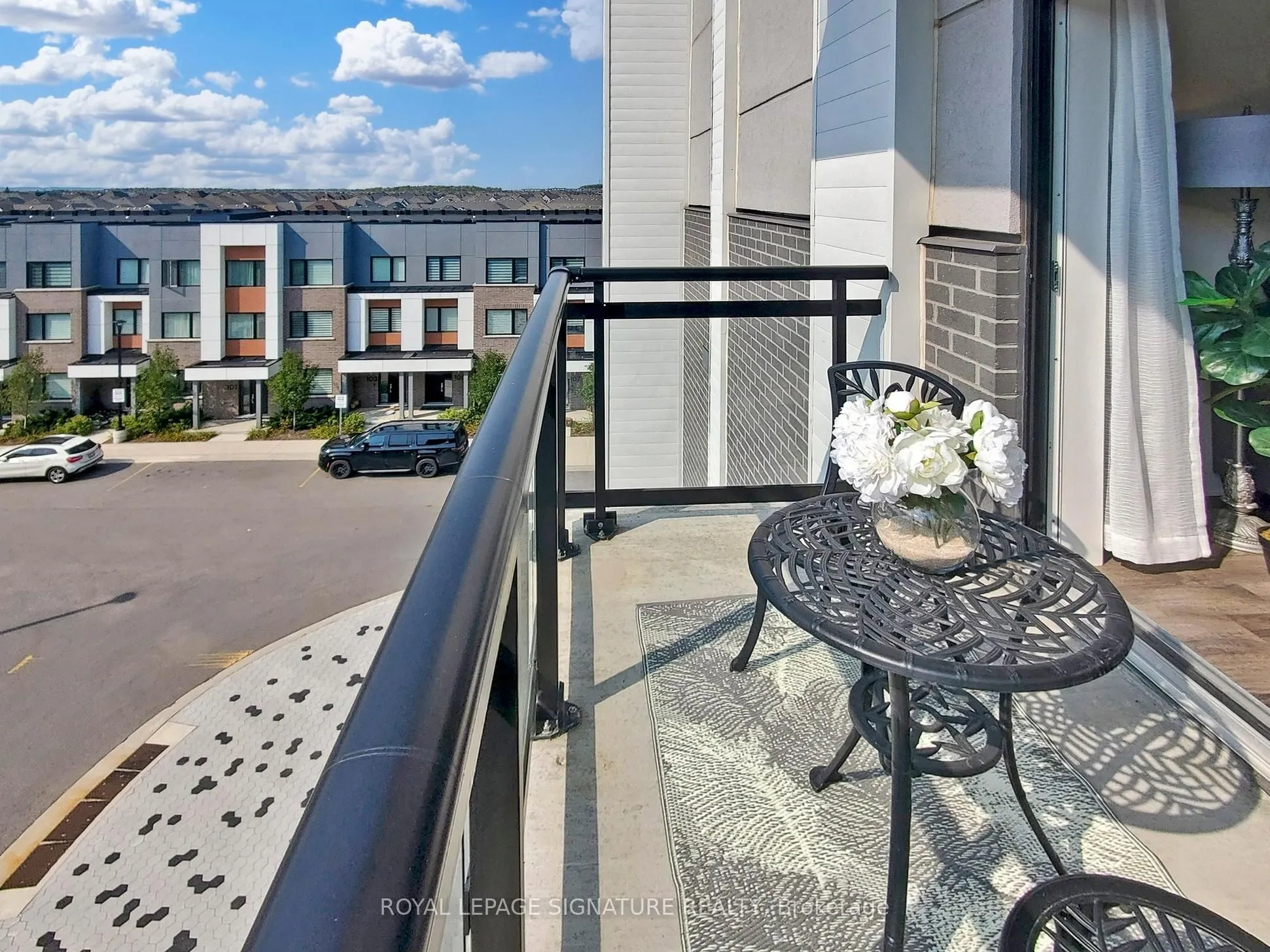 102 Grovewood Common, #405