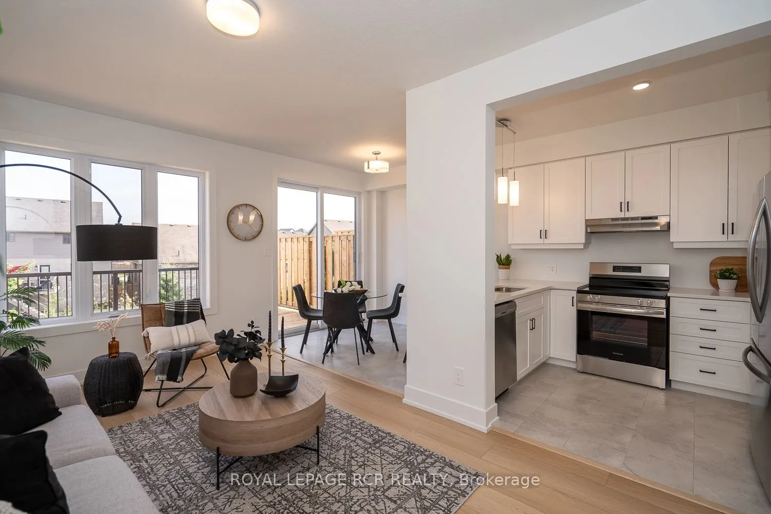 690 Broadway Avenue, #17
