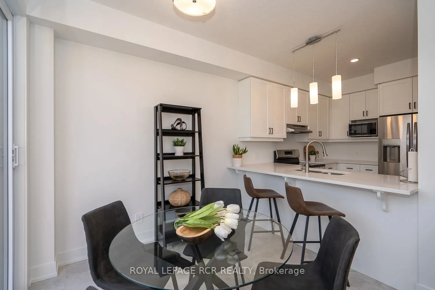 690 Broadway Avenue, #17