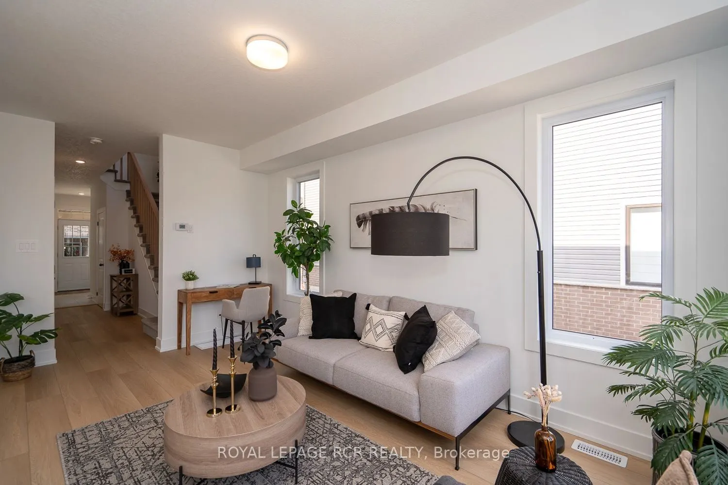 690 Broadway Avenue, #17