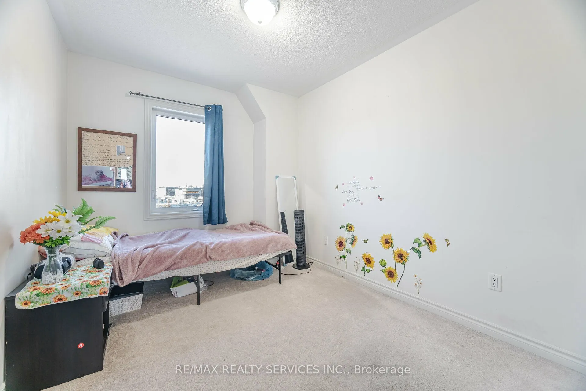50 Edinburgh Drive, #5