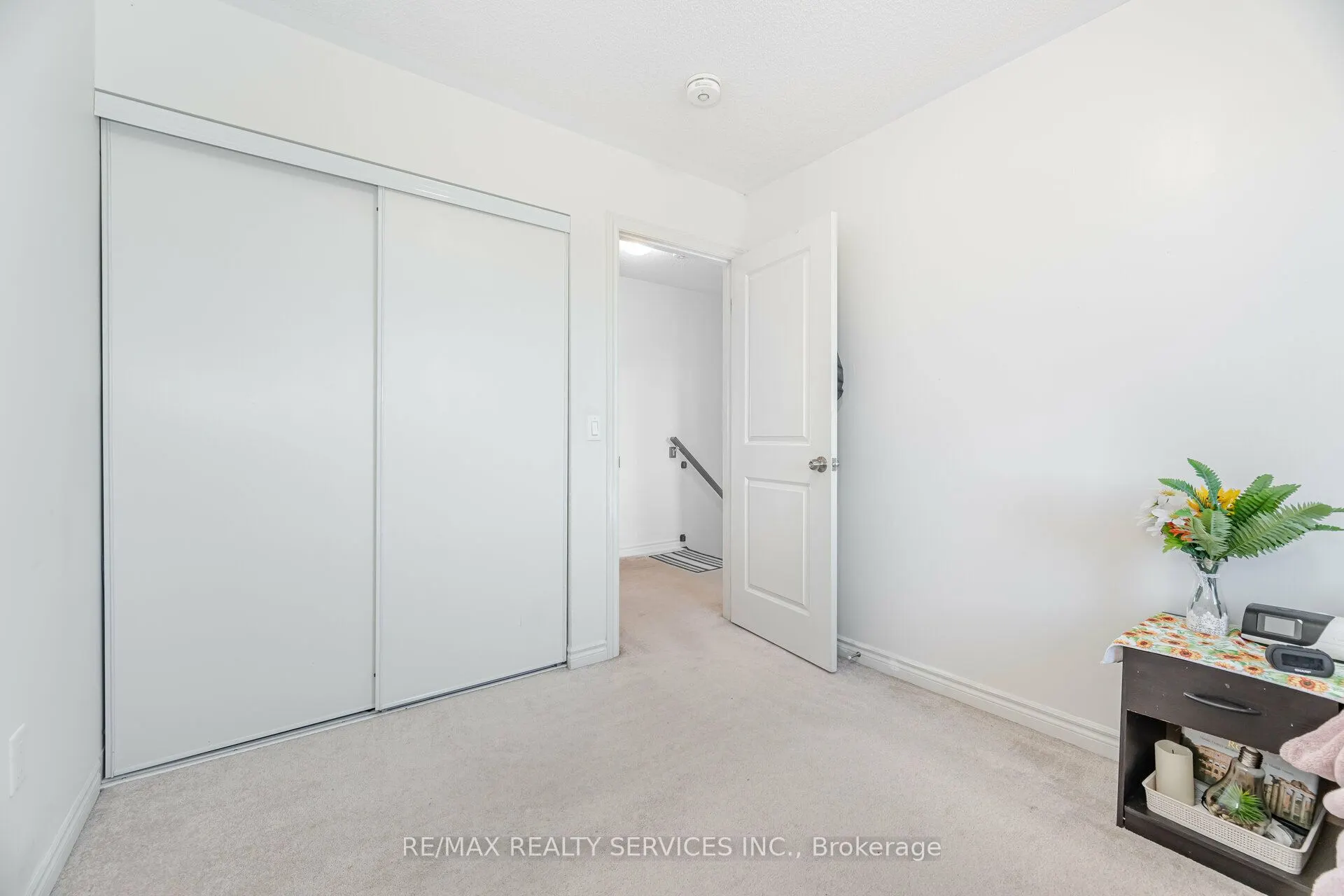 50 Edinburgh Drive, #5