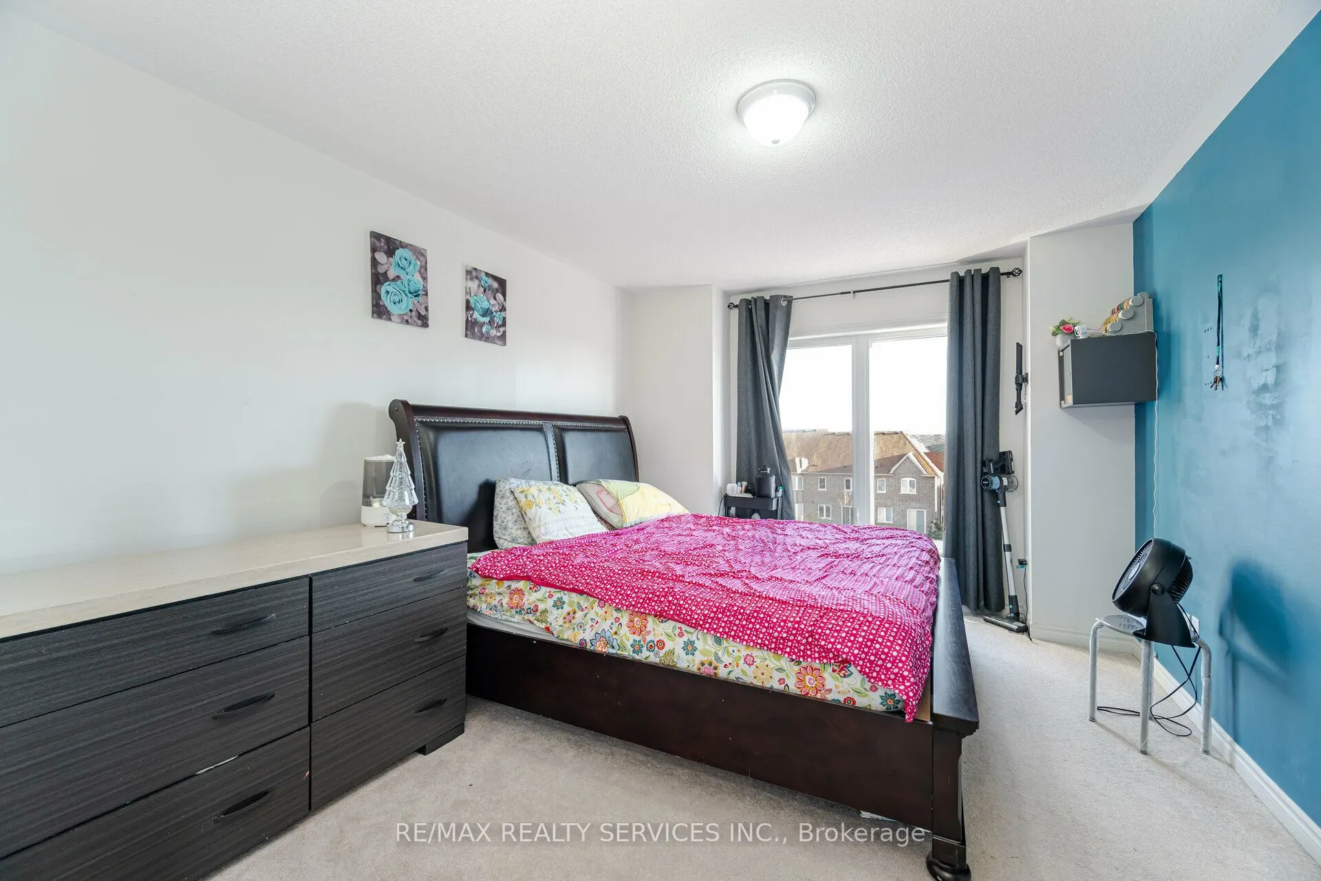 50 Edinburgh Drive, #5