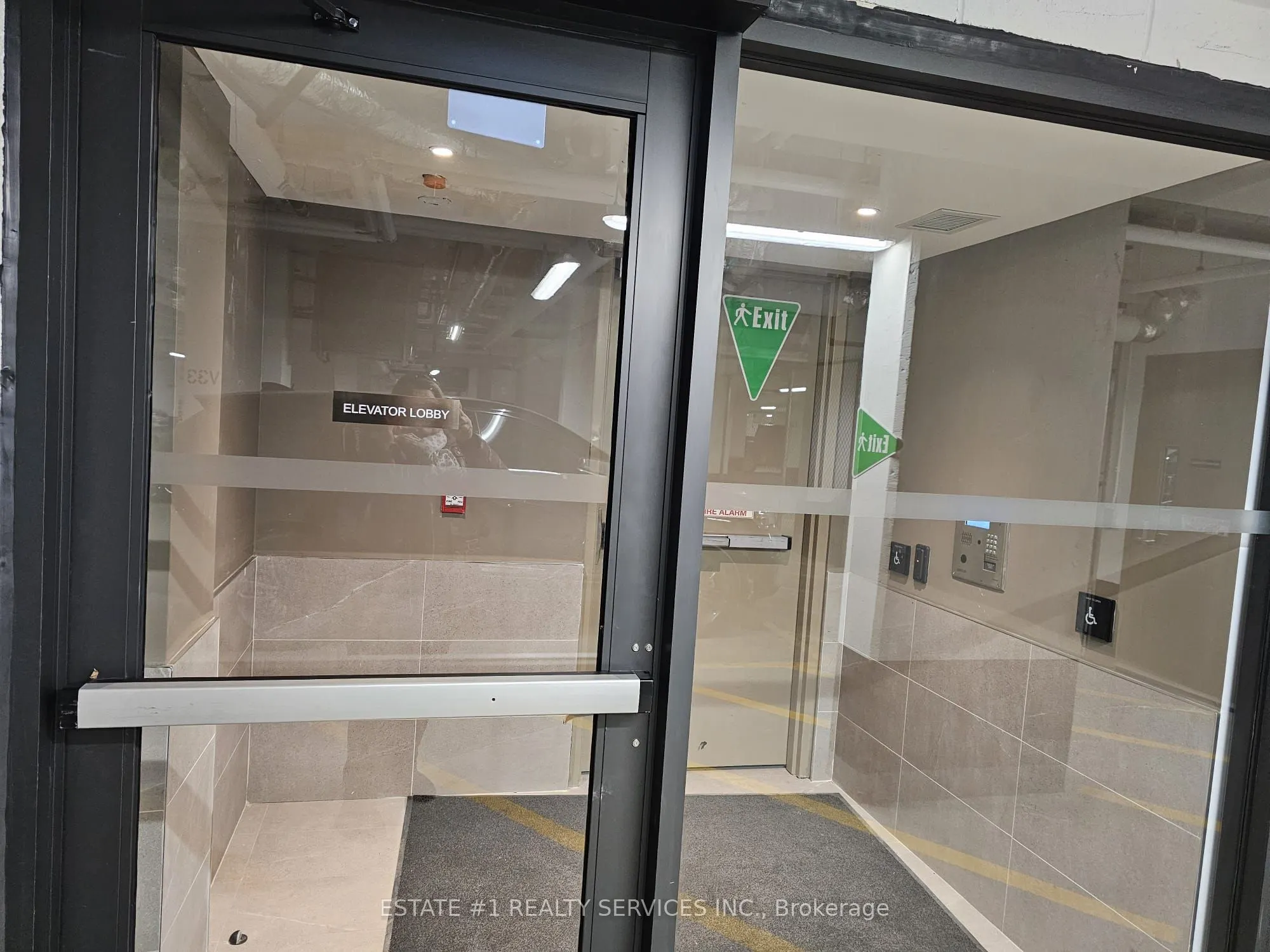 204 Burnhamthorpe Road E, #1410