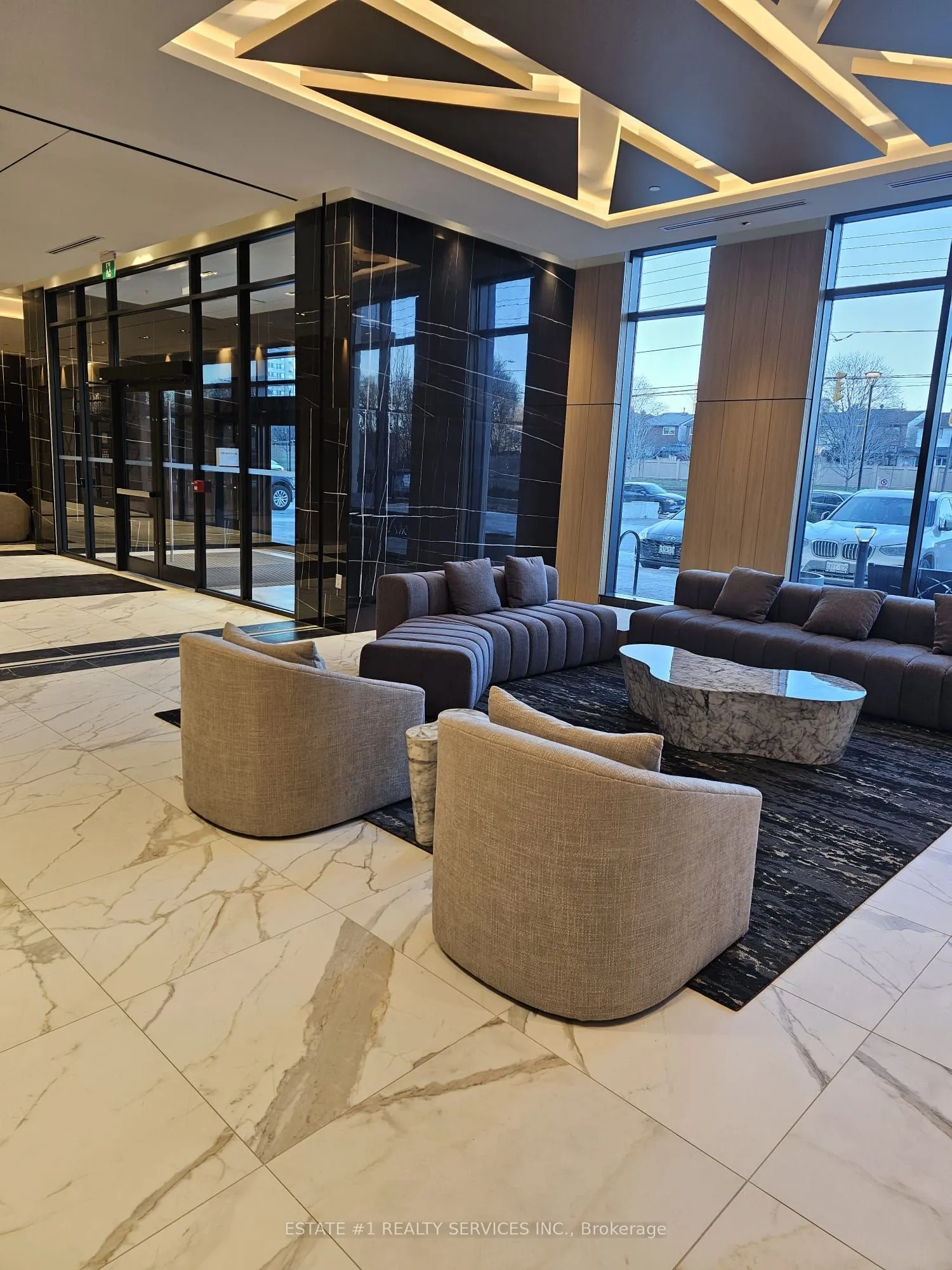 204 Burnhamthorpe Road E, #1410