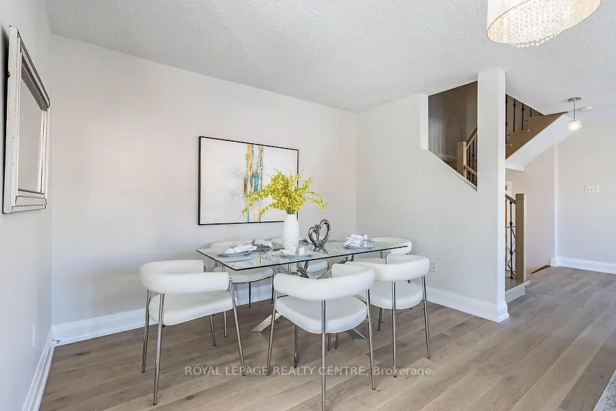 3 Lake Louise Drive