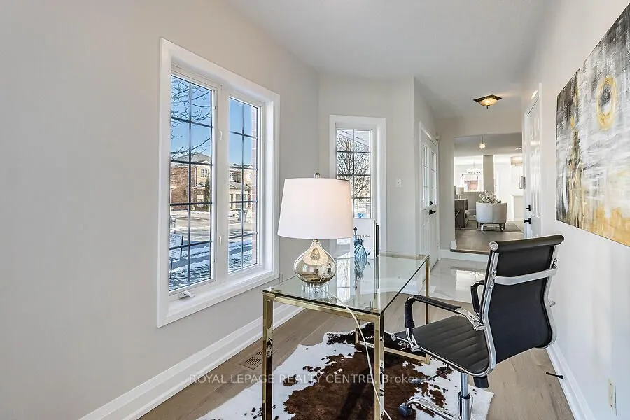 3 Lake Louise Drive