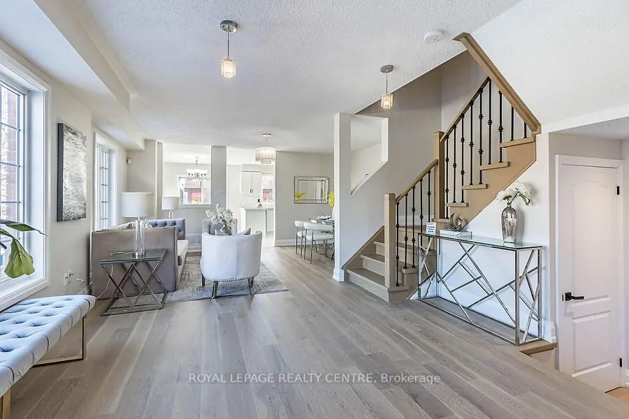 3 Lake Louise Drive