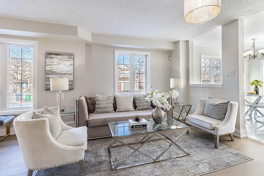 3 Lake Louise Drive