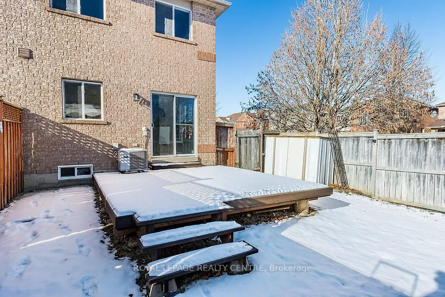 3 Lake Louise Drive