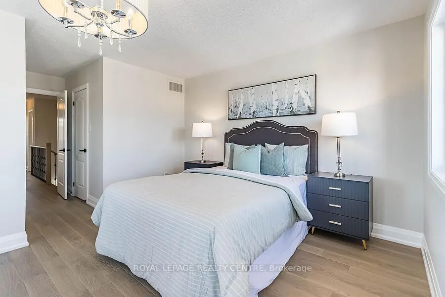 3 Lake Louise Drive