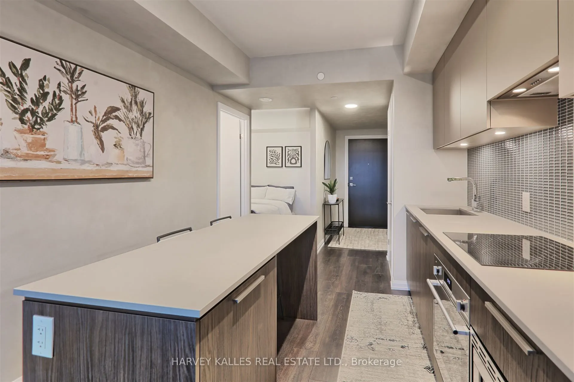 4208 Dundas Street W #412
