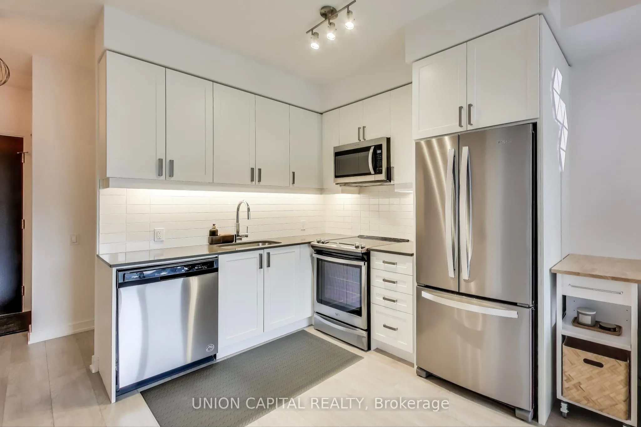 8 Nahani Way, #619