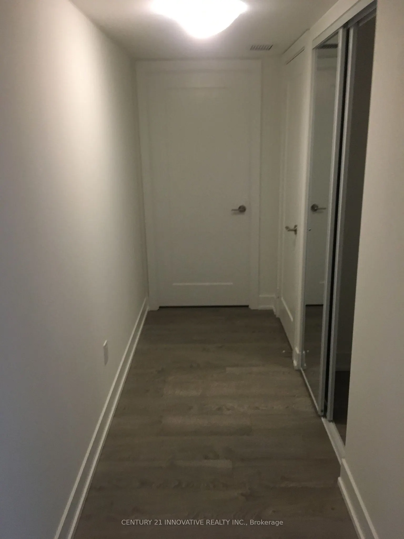 9 Mabelle Avenue, #2320