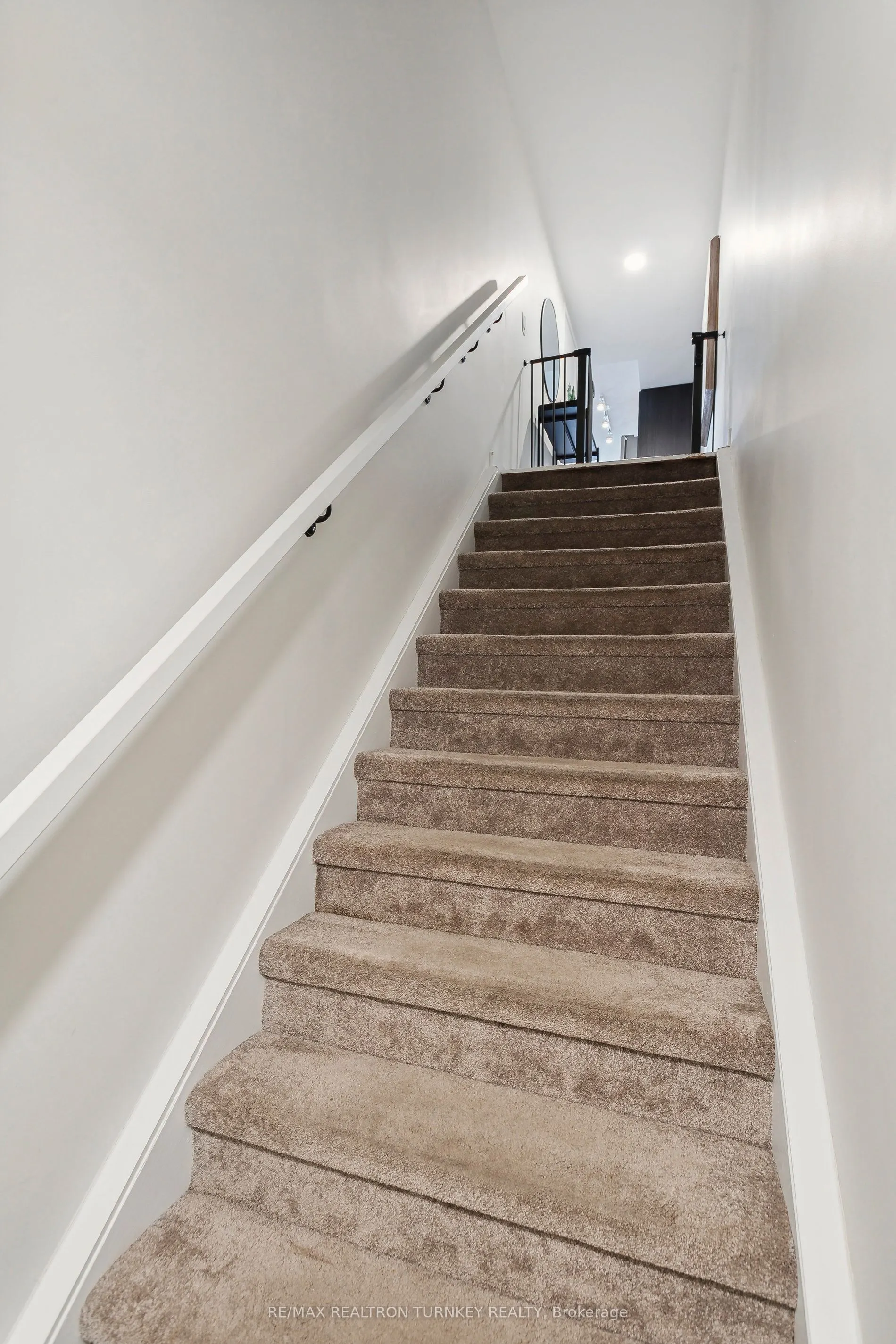 1135 Cooke Boulevard, #116