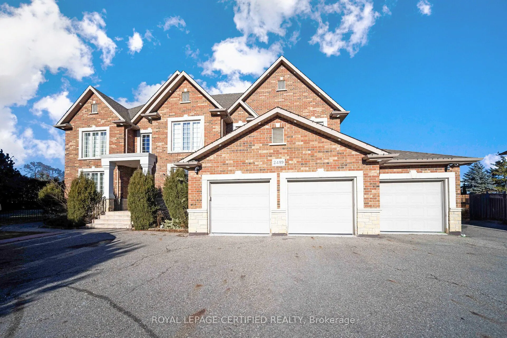 2489 Olinda Court