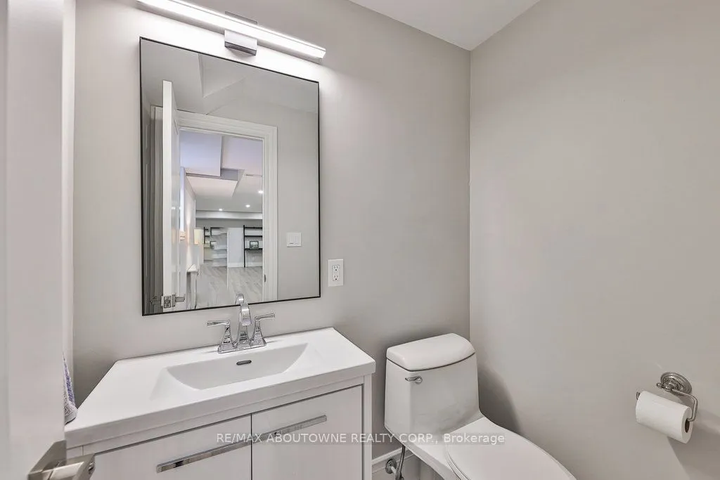 2409 Lakeshore Road