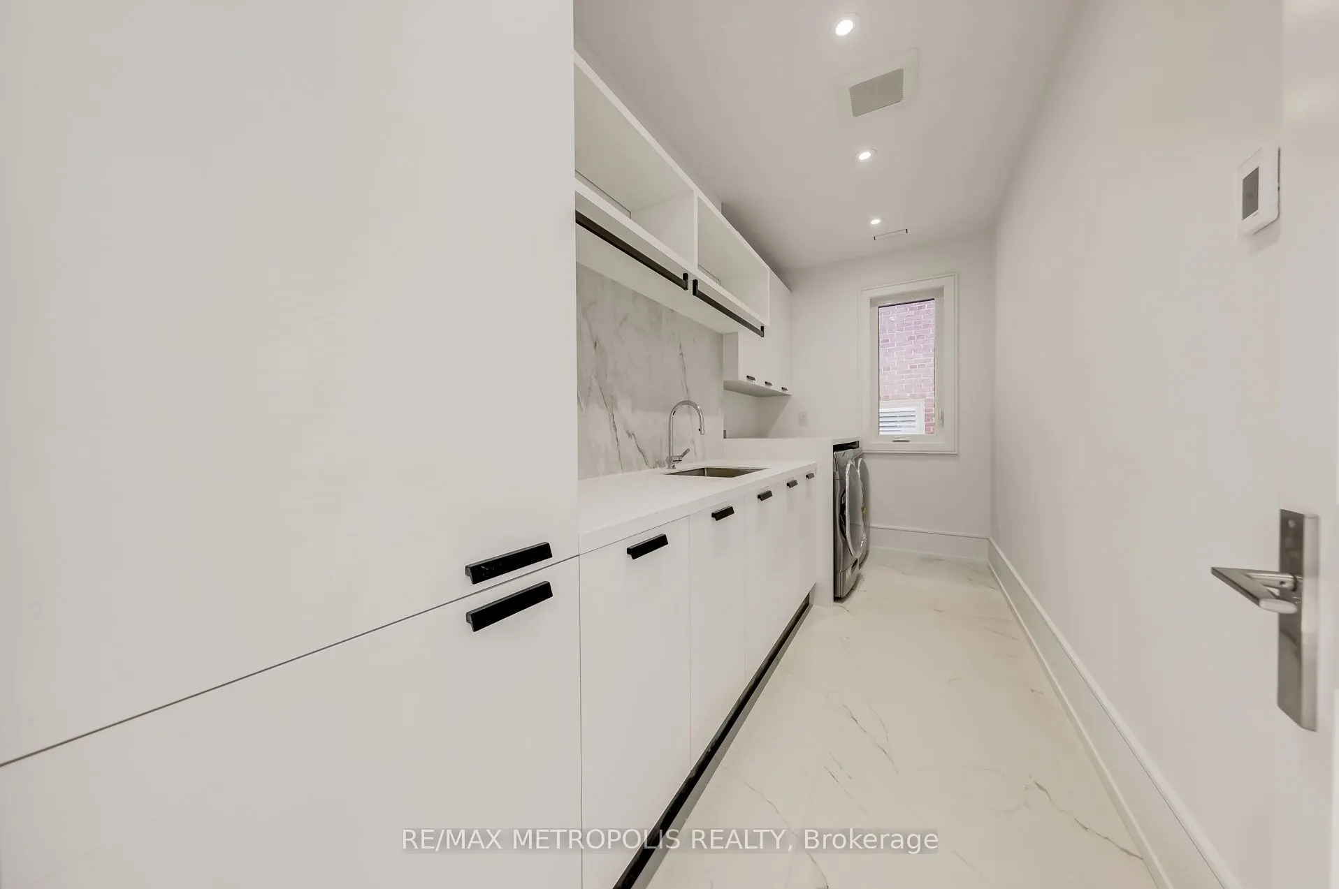 12 Bearwood Drive