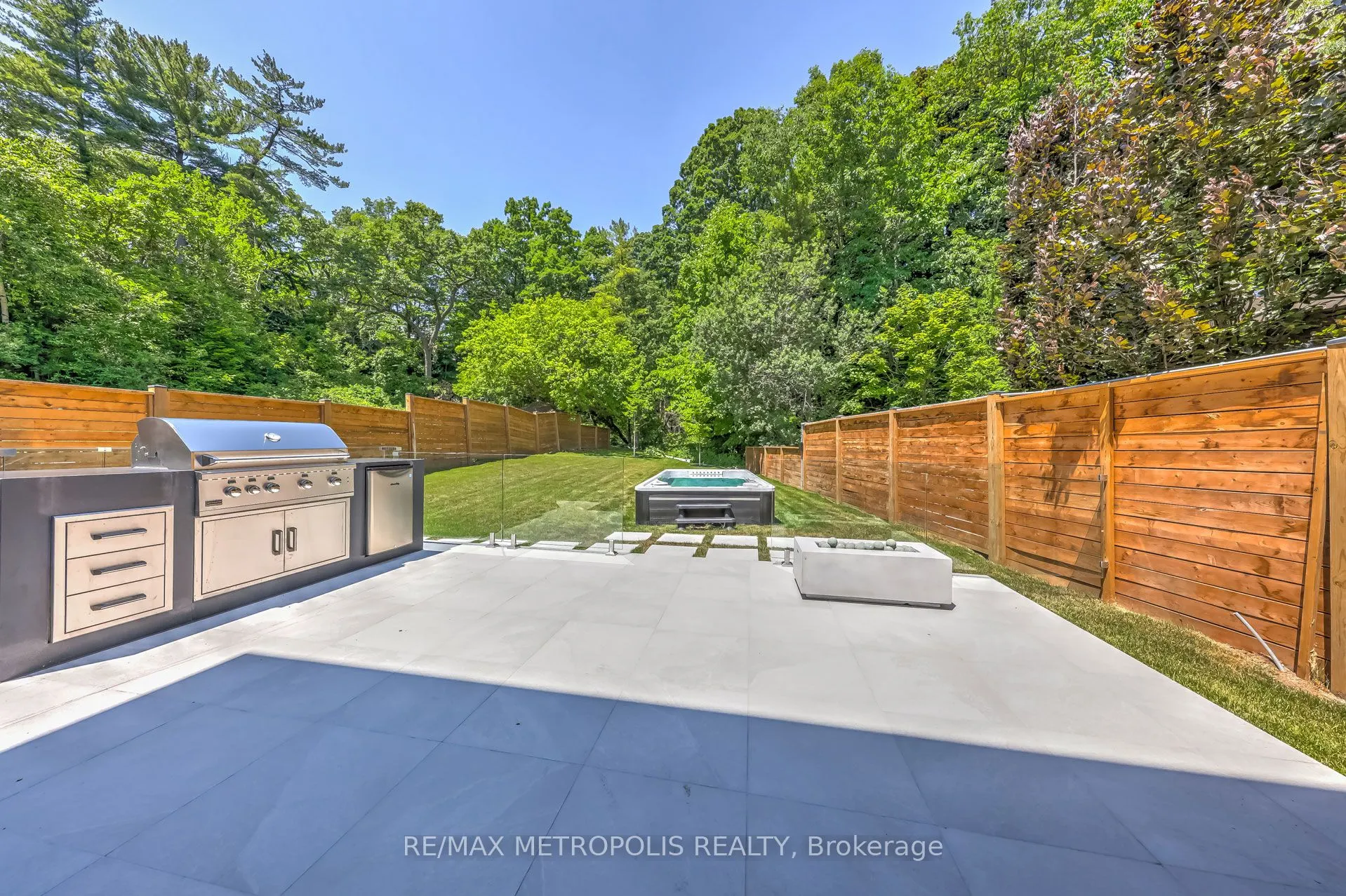 12 Bearwood Drive