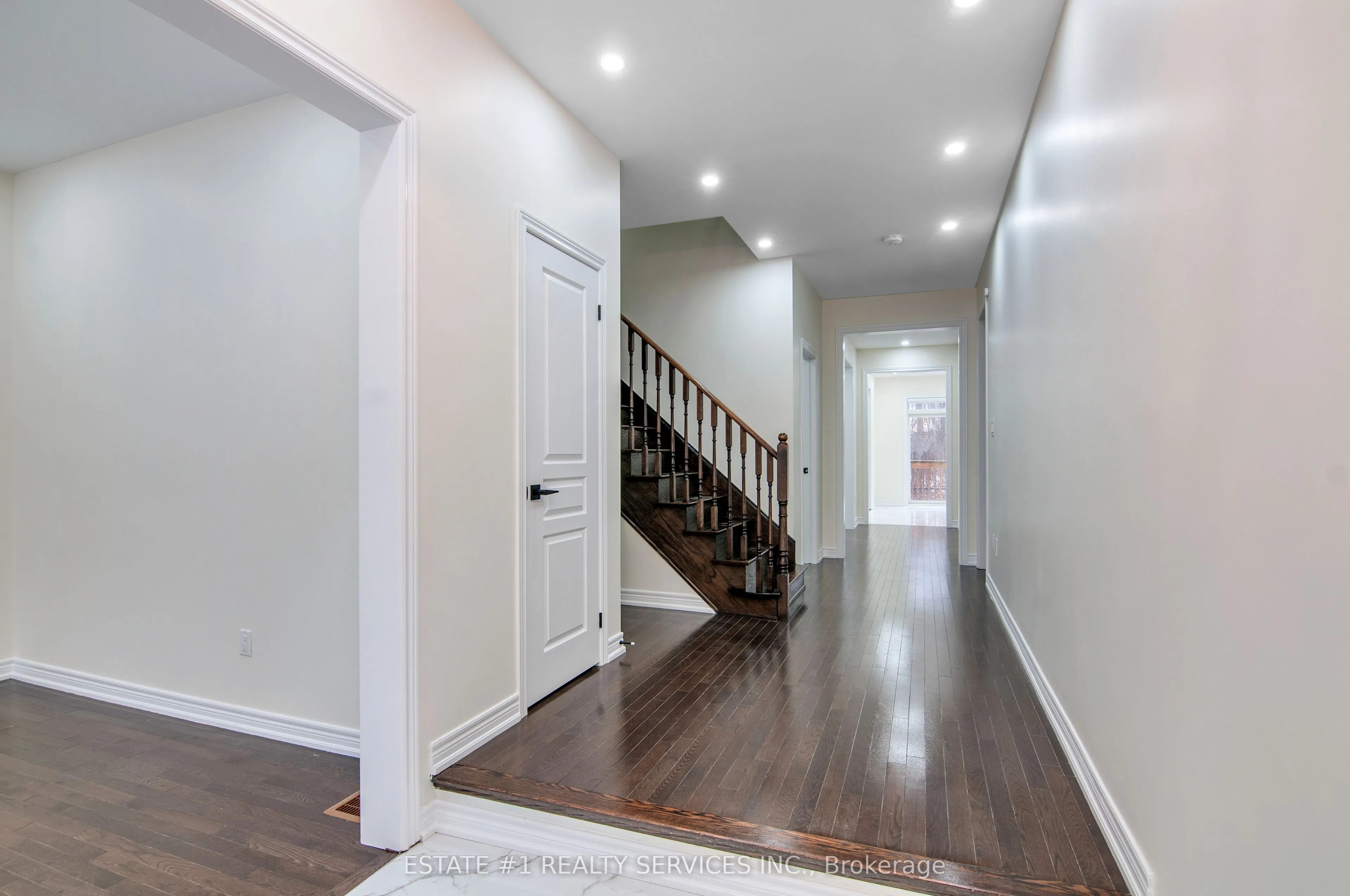 52 Haverstock Crescent