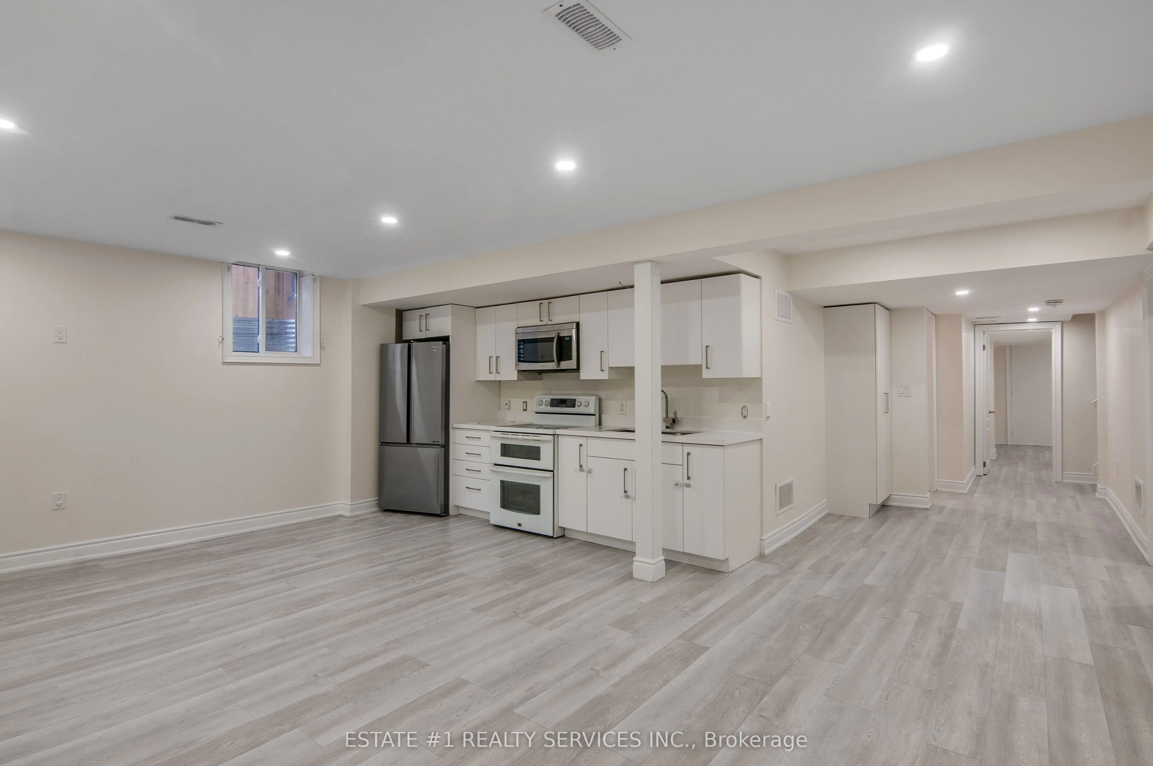 52 Haverstock Crescent