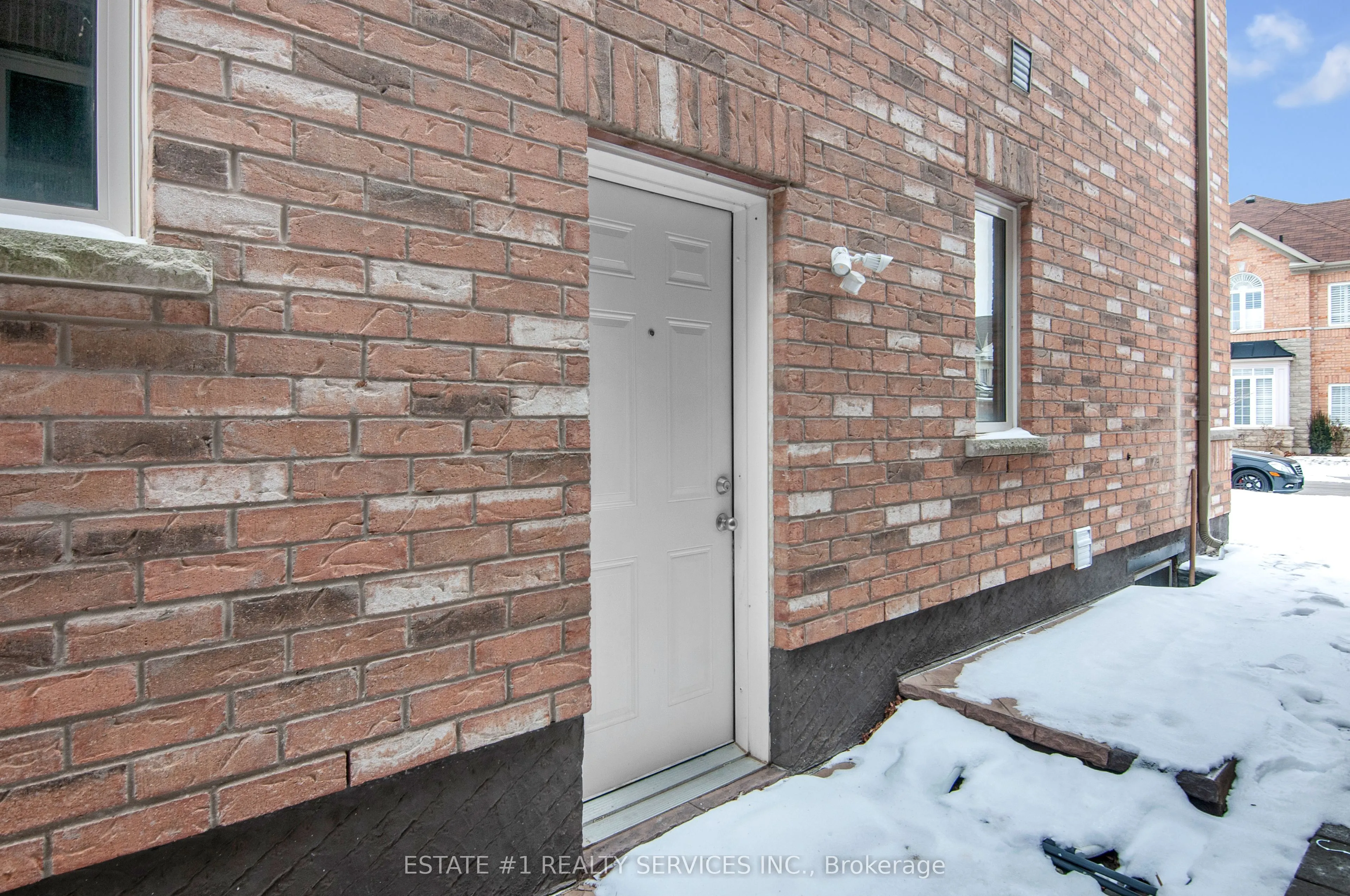 52 Haverstock Crescent