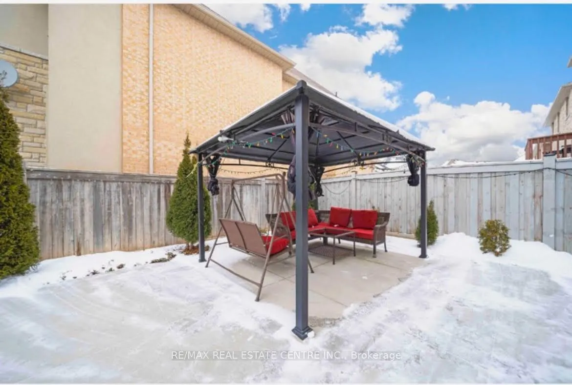 1 Sage Meadow Crescent