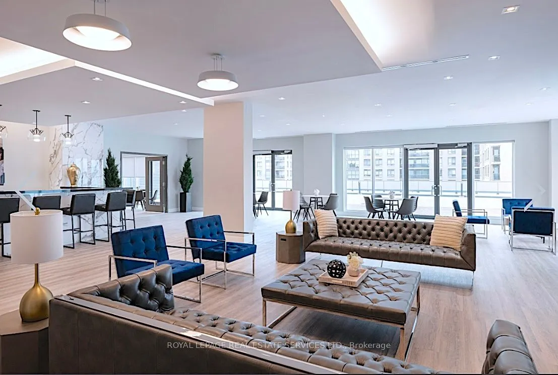 15 Vena Way, #3004