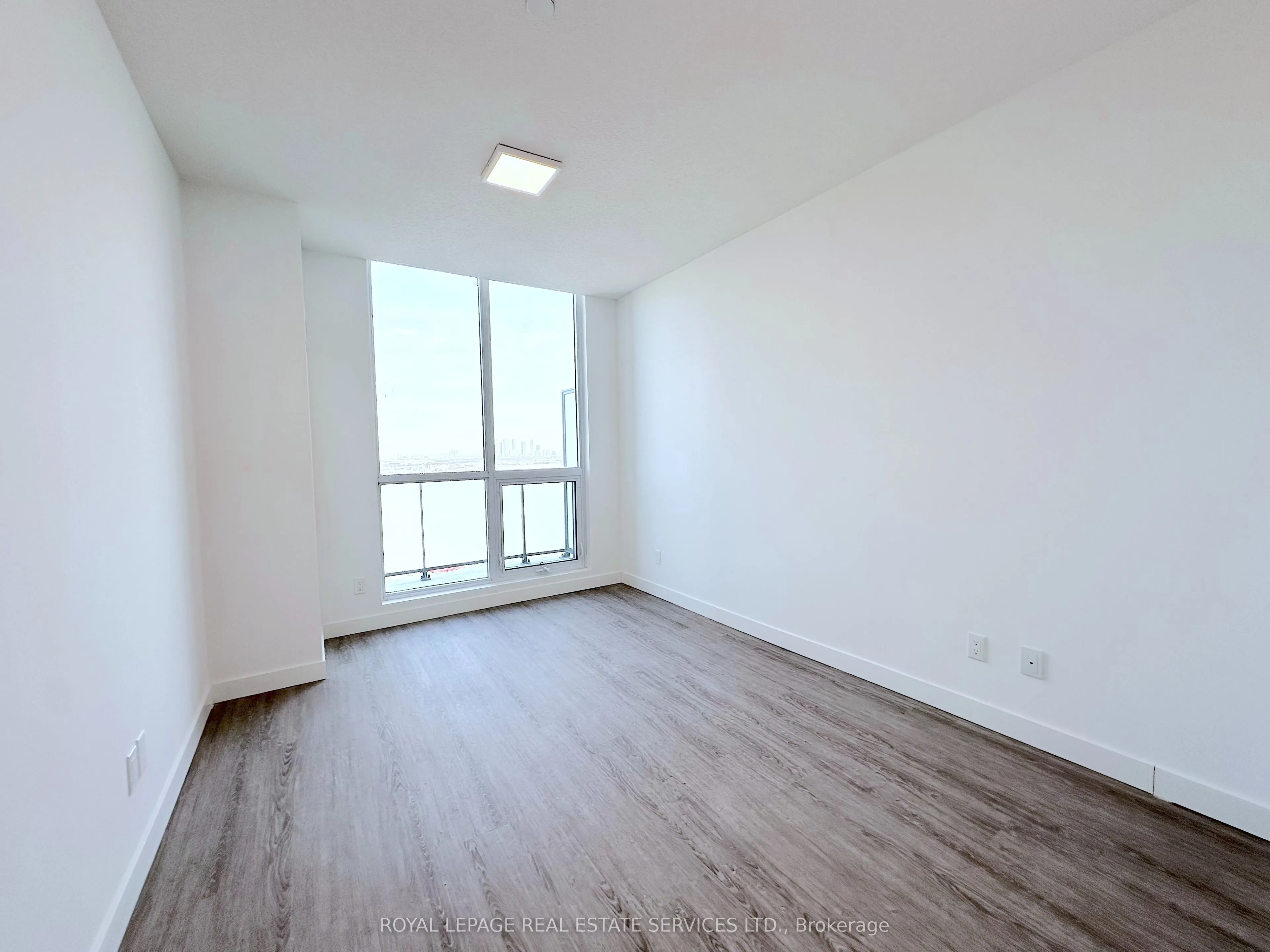 15 Vena Way, #3004