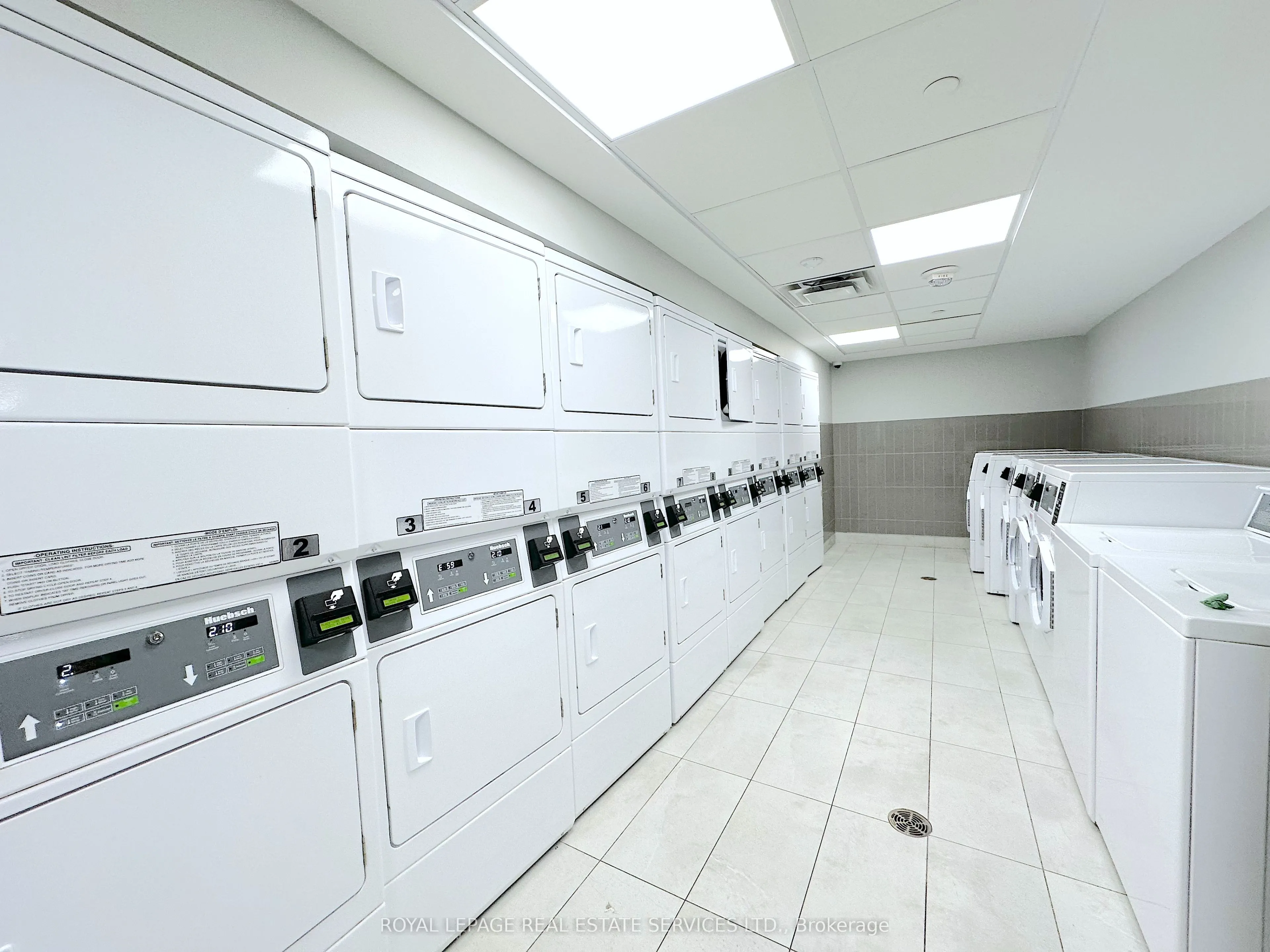 15 Vena Way, #3004