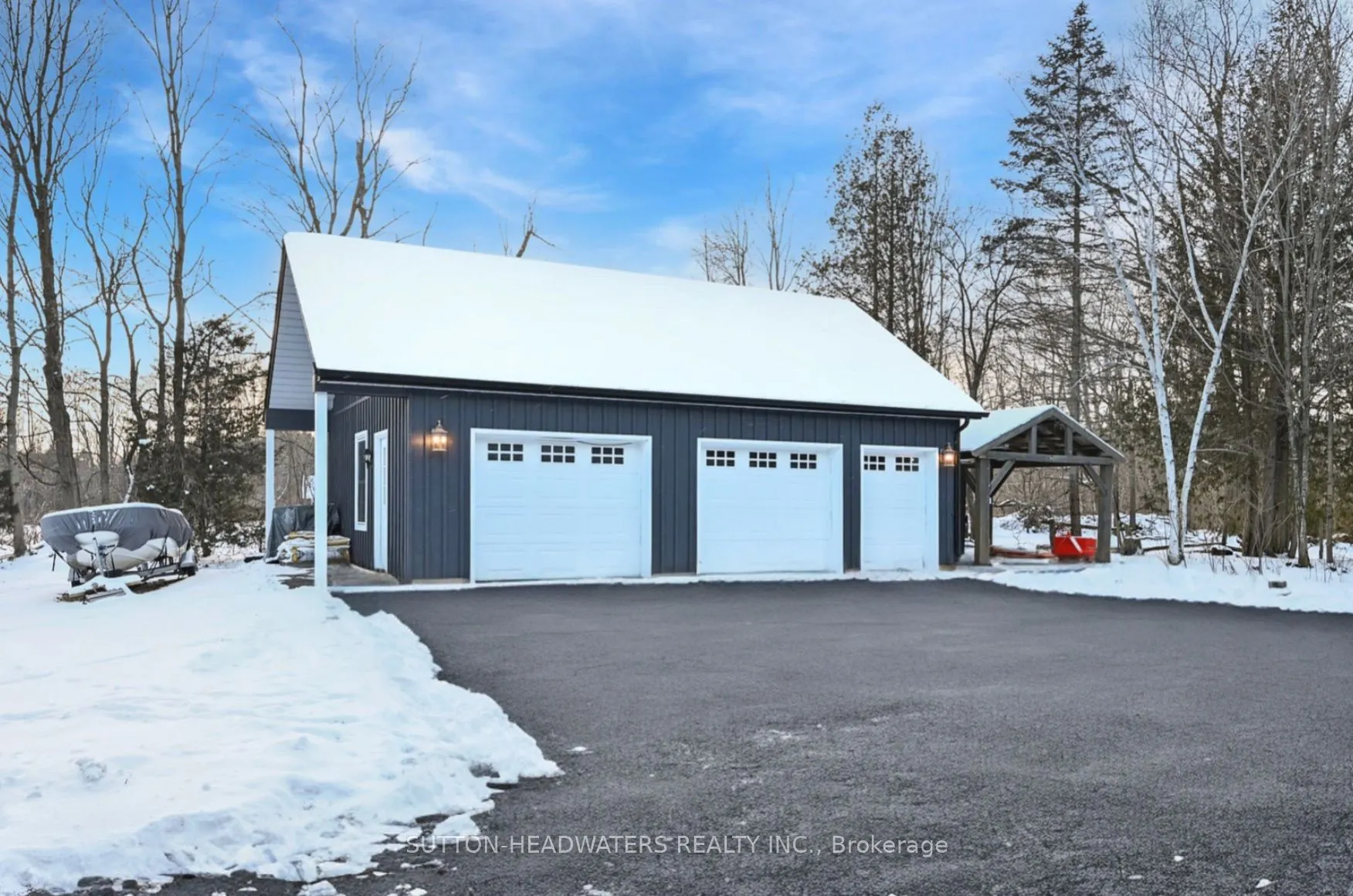 563 River Road