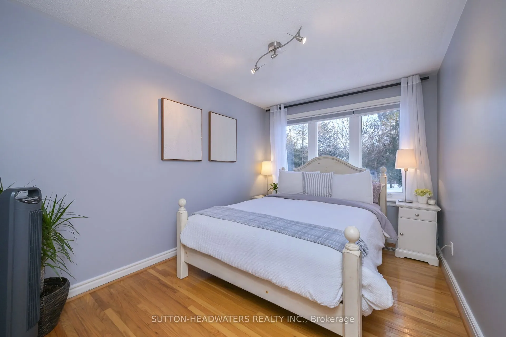 563 River Road